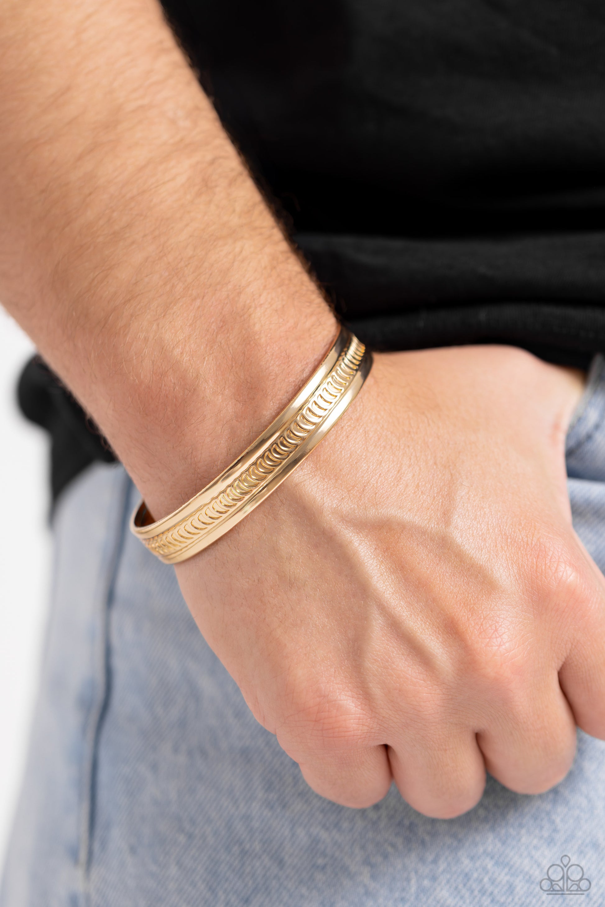 industrial-quest-gold-p9mn-gdcf-015xx