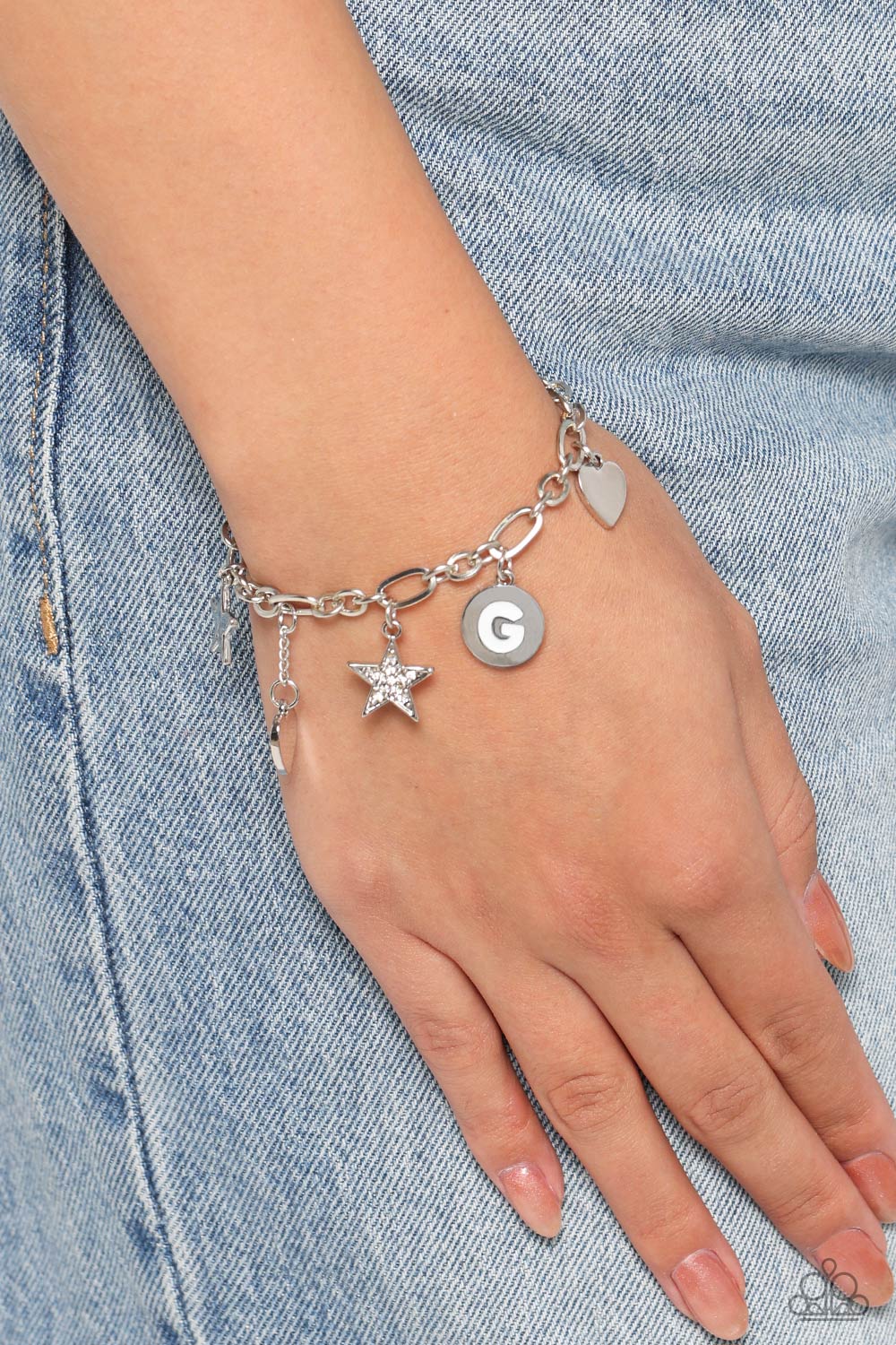 legacy-letters-white-g-p9ba-wtxx-068xx