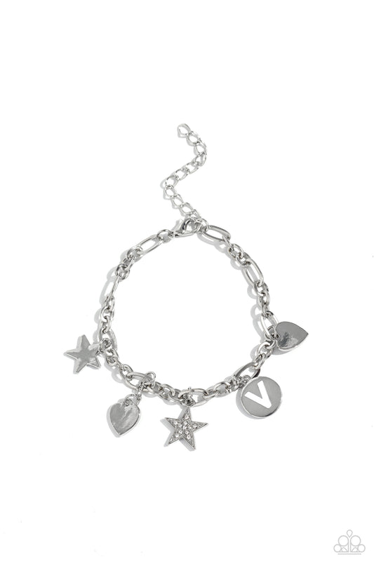 legacy-letters-white-v-p9ba-wtxx-082xx