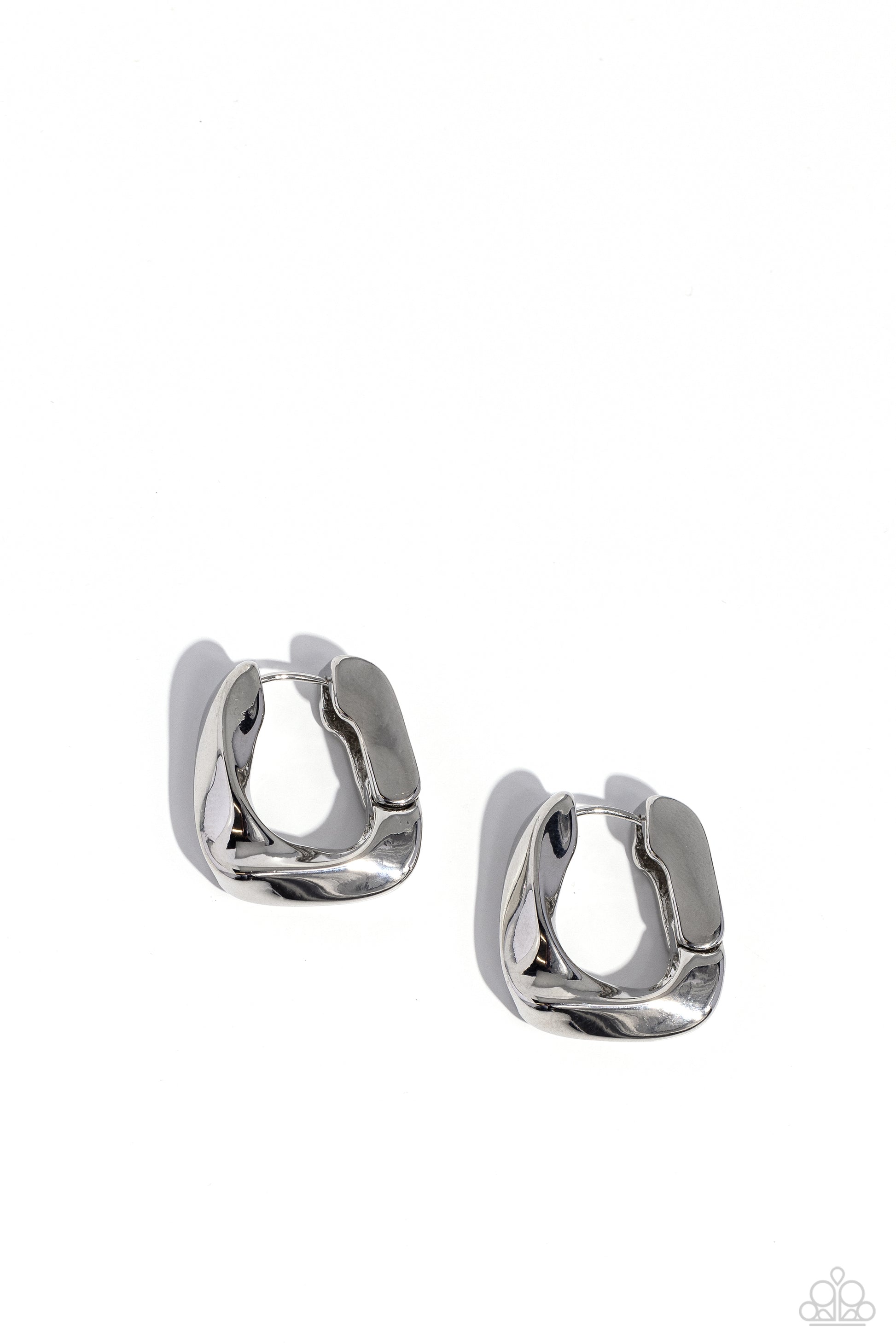 asymmetric-advocate-silver-p5ho-svxx-382xx