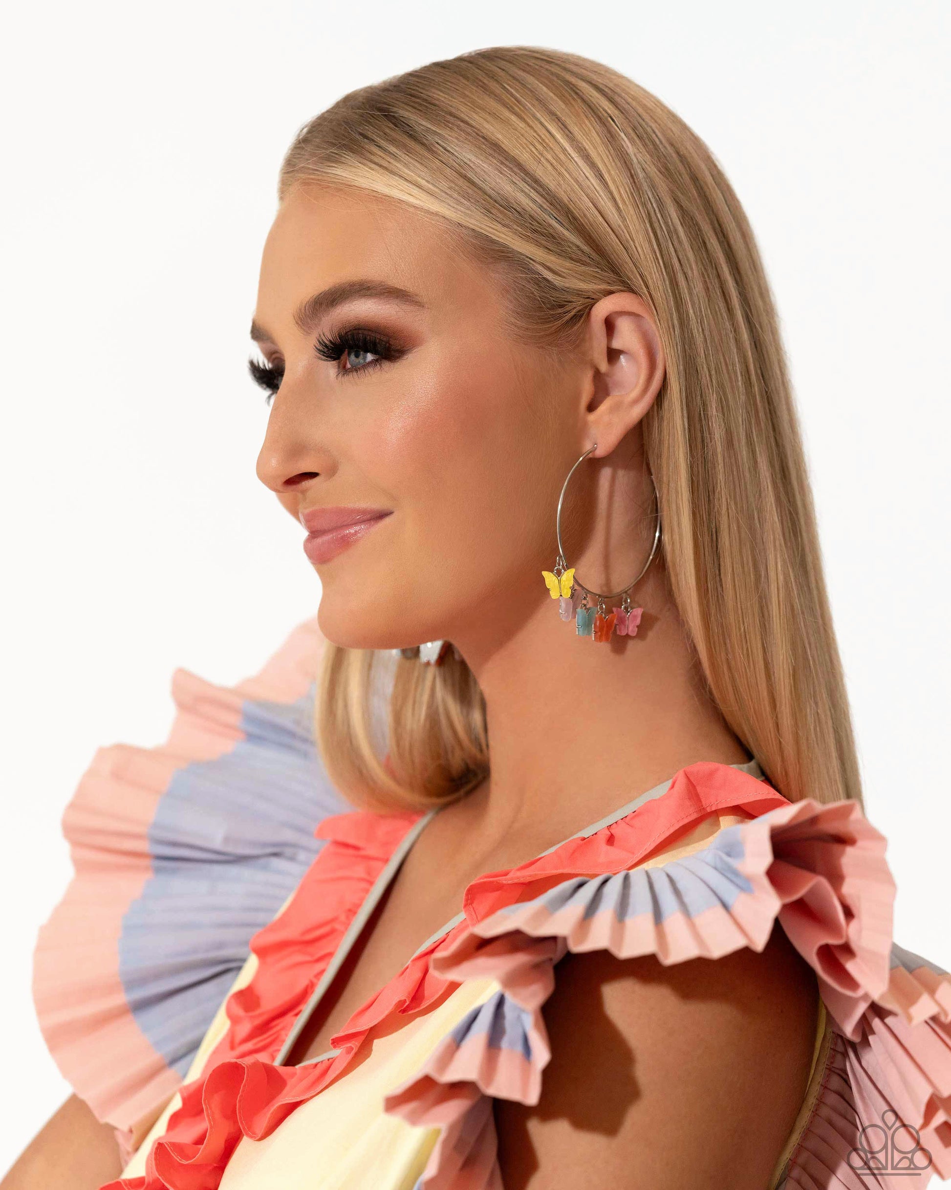 bemusing-butterflies-multi-p5ho-mtxx-104xx