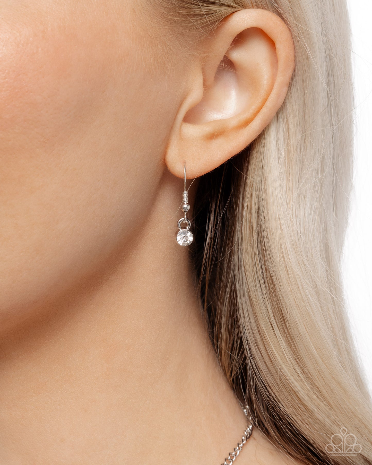 opera-enthusiast-white-p2re-wtxx-680xx