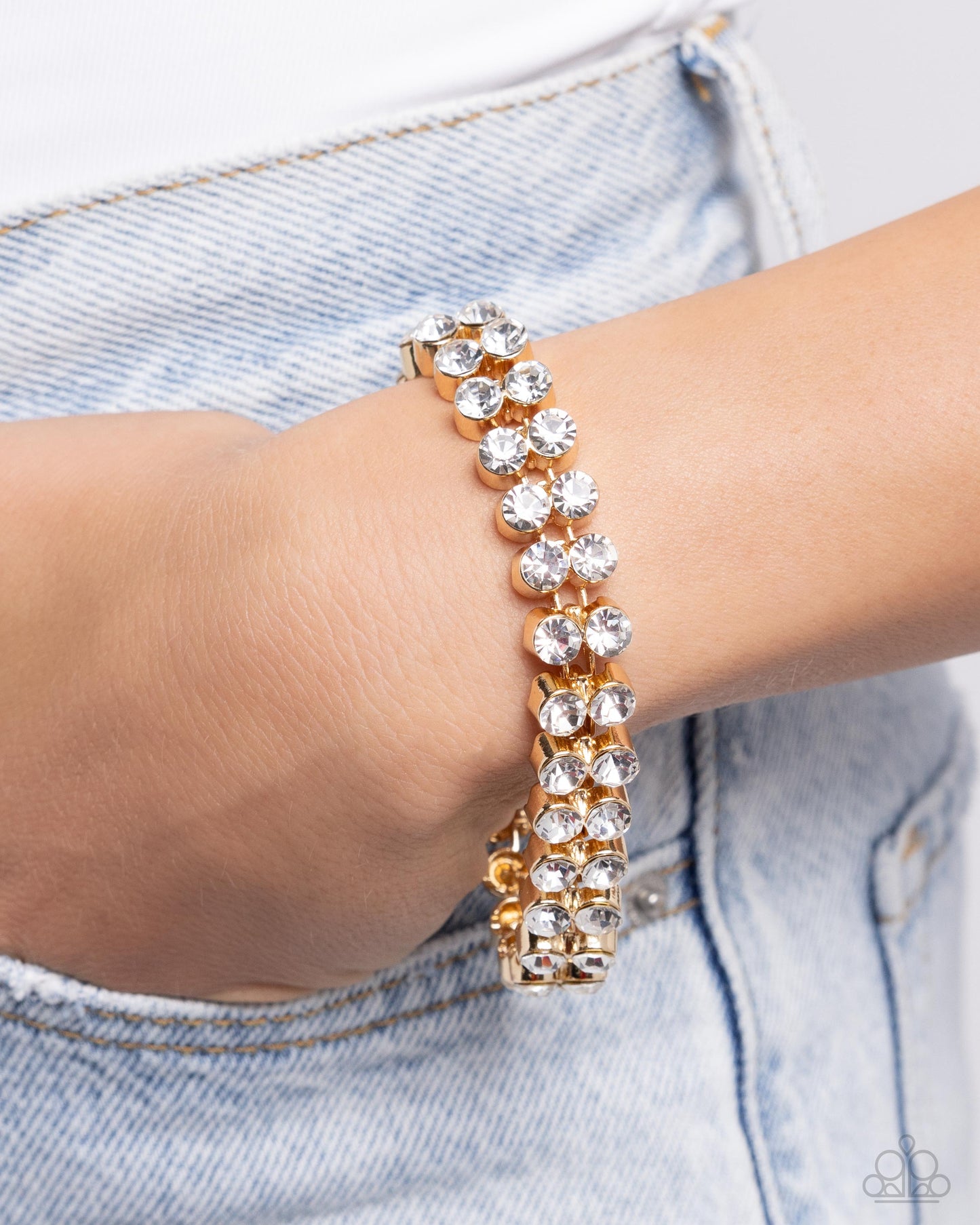 once-upon-a-tiara-gold-p9re-gdxx-417xx