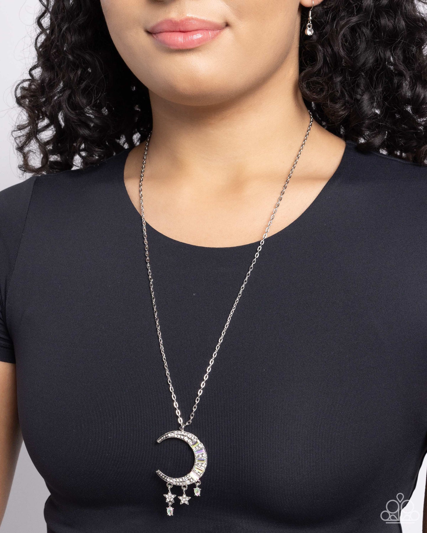 lunar-landmark-white-p2re-wtxx-683xx