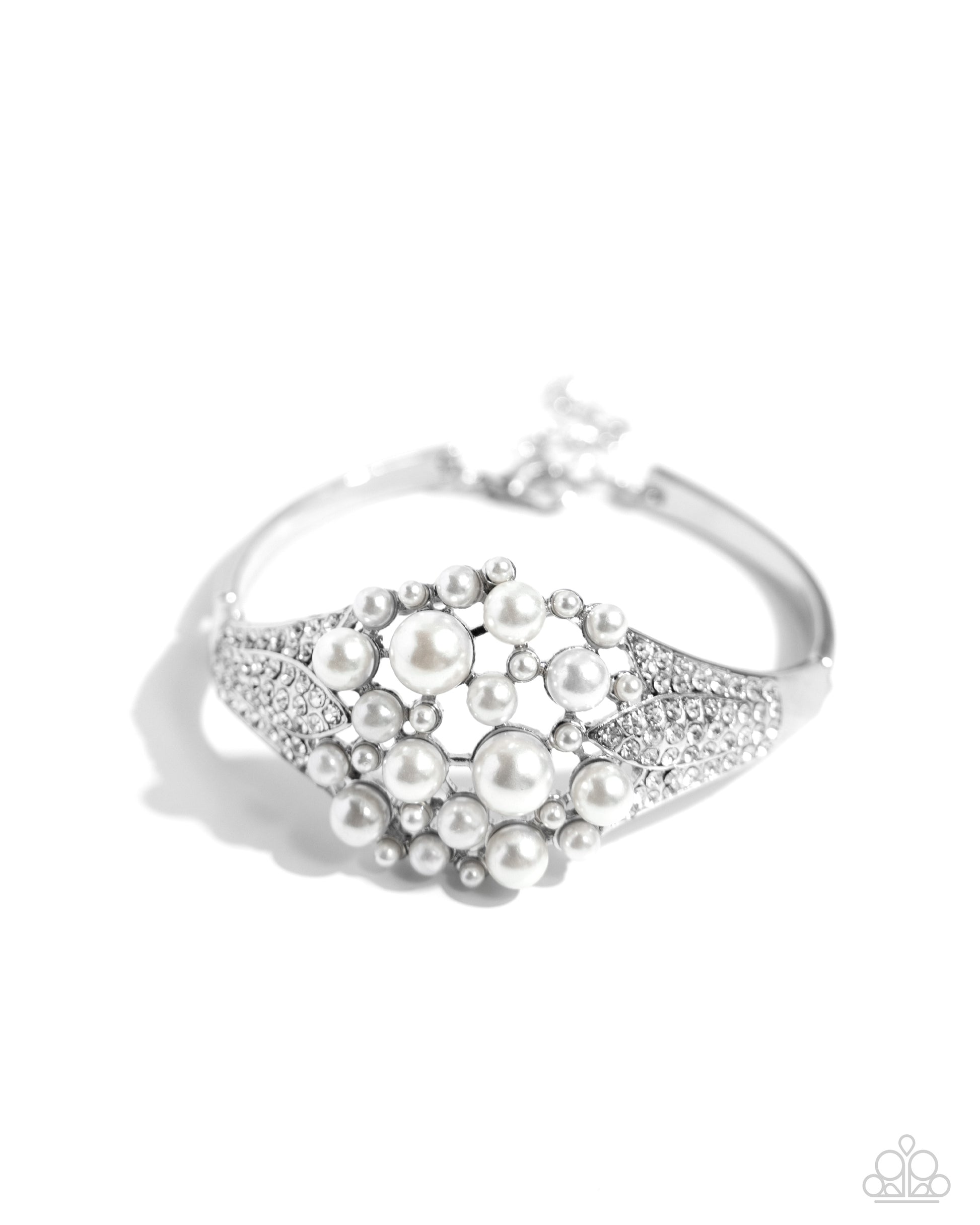 royal-red-carpet-white-p9re-wtxx-595xx