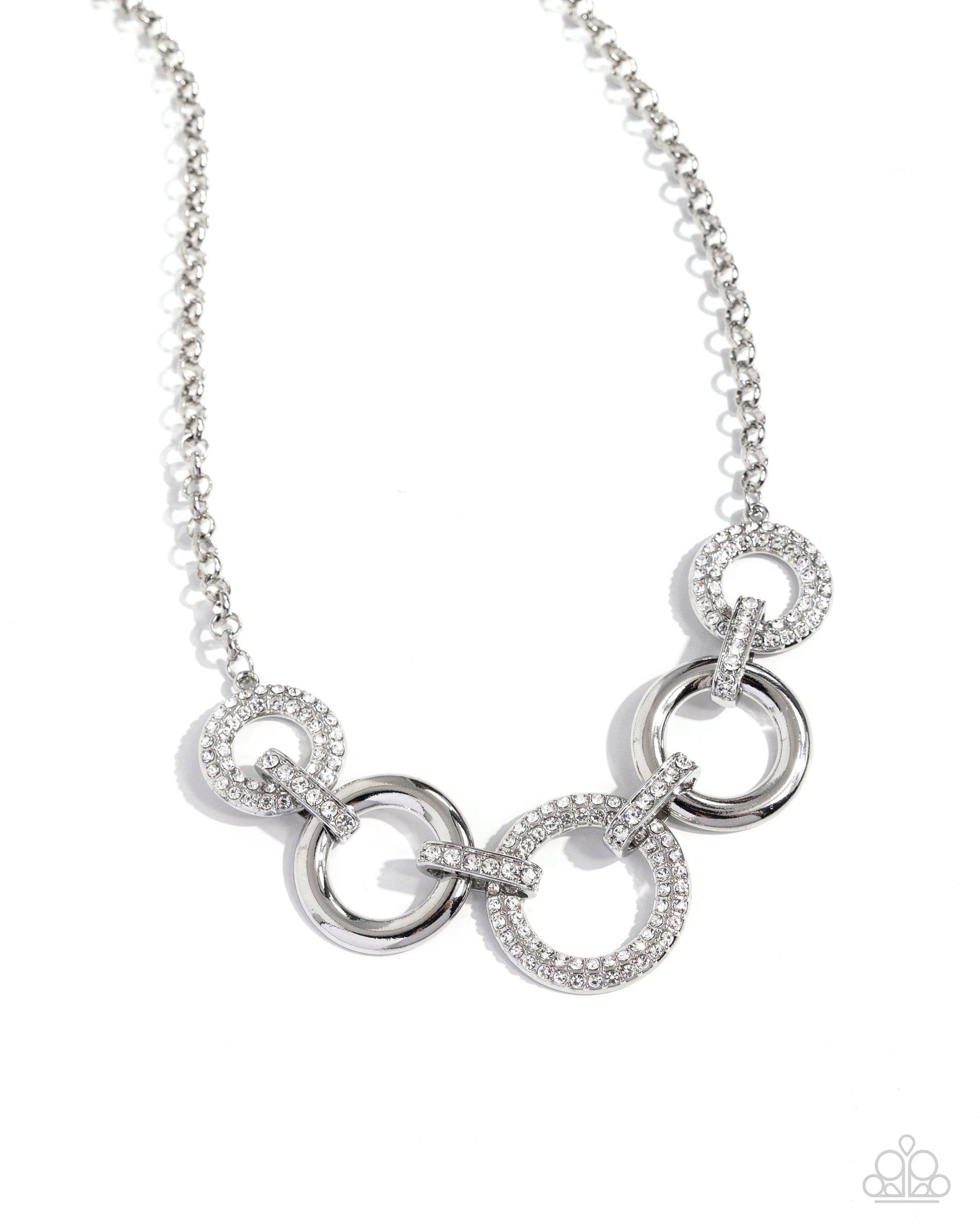 cosmopolitan-confidence-white-p2re-wtxx-690xx