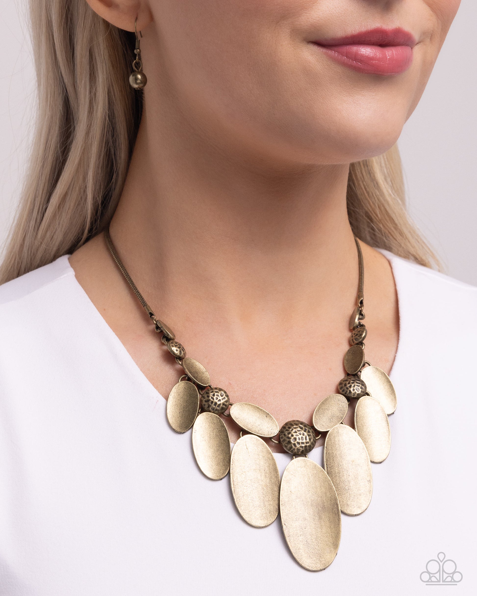 hammered-horoscope-brass-p2st-brxx-136xx