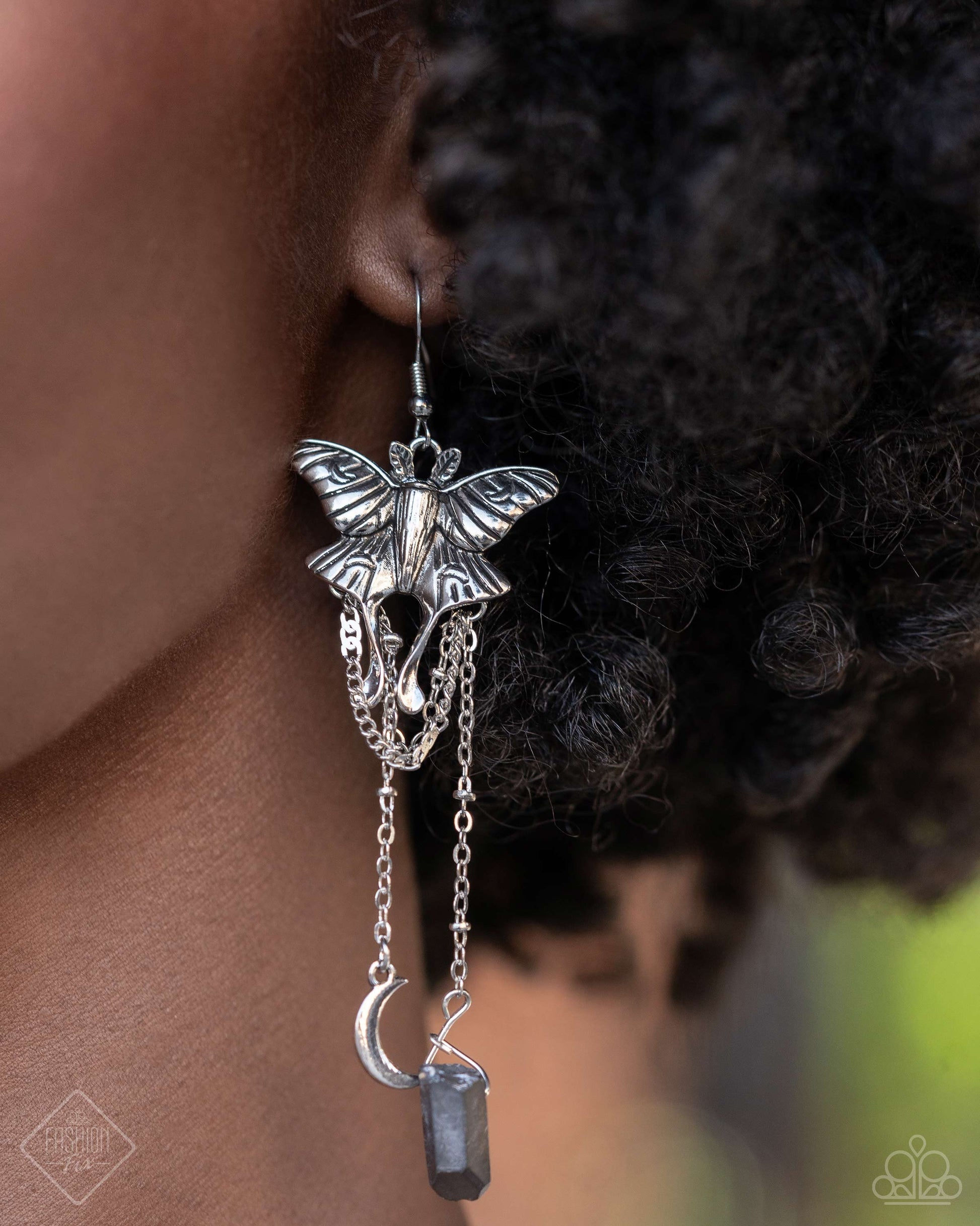 moth-master-silver-p5wh-svxx-287yc