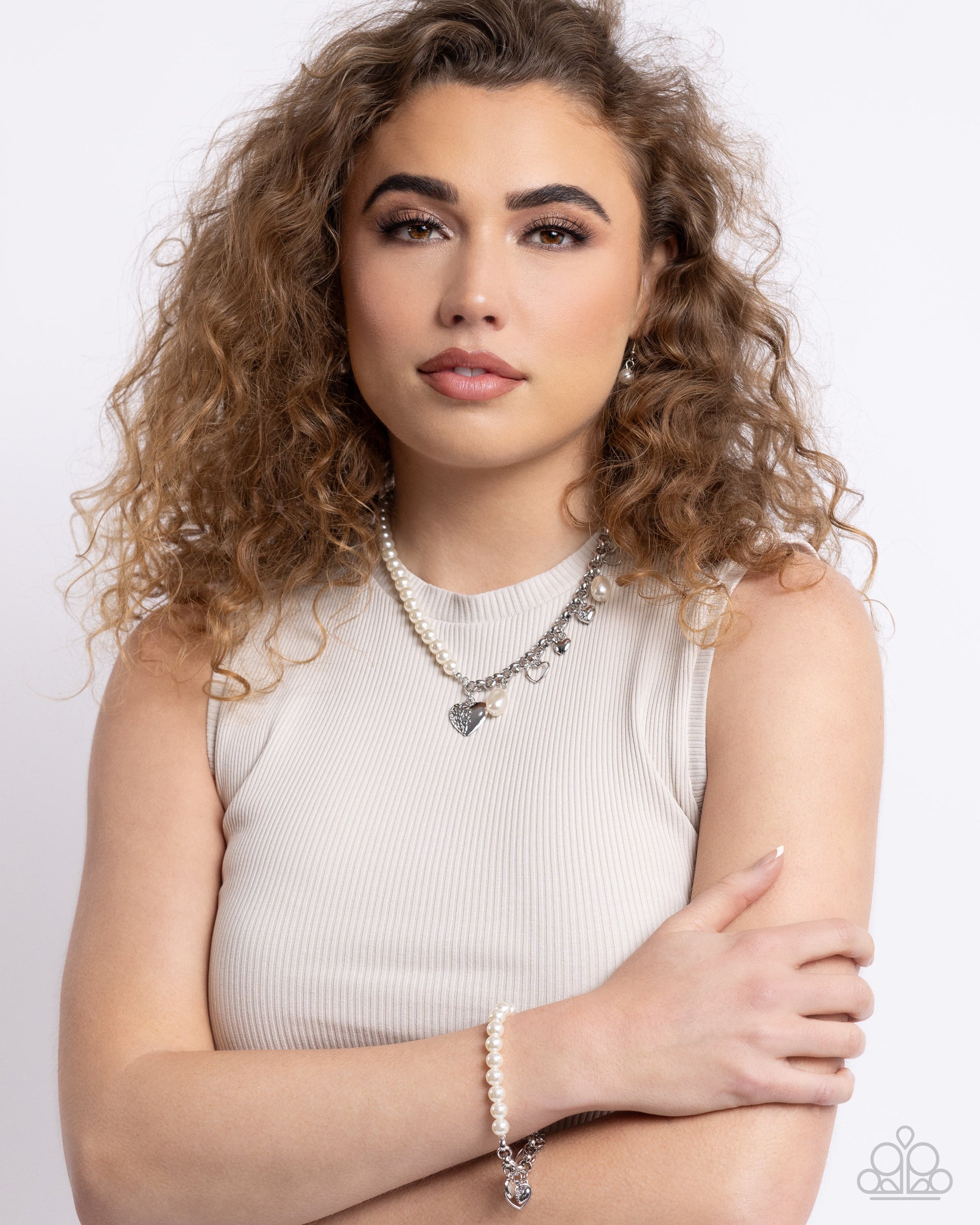 charming-candidate-white-p9wh-wtxx-264zd