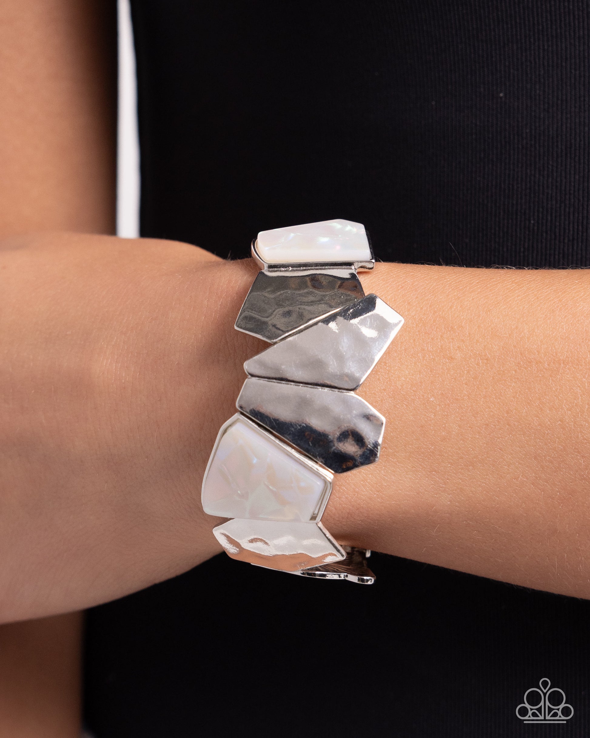 mismatched-marvel-white-p9se-wtxx-273xx