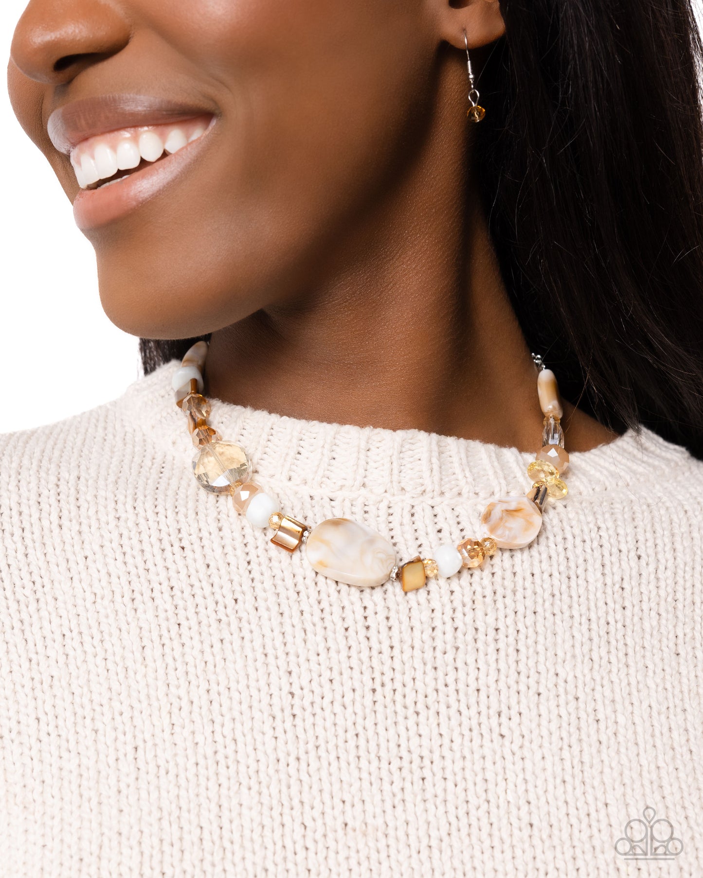 apartment-abstract-brown-p2re-bnxx-354zm