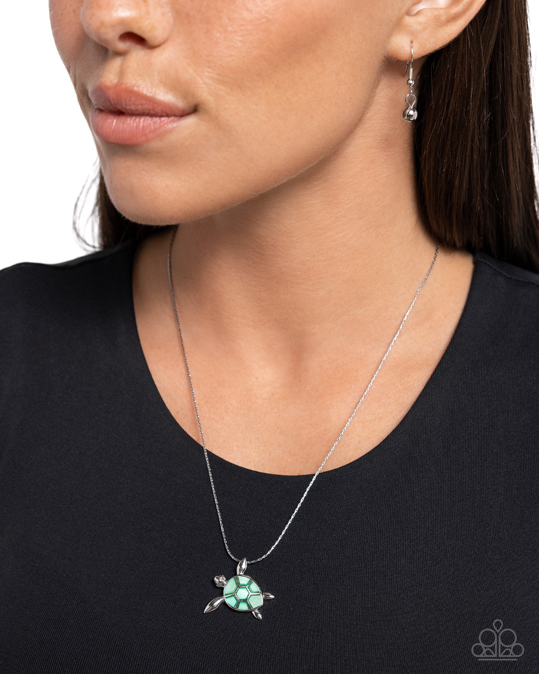 sea-turtle-statement-green-p2se-grxx-283xx