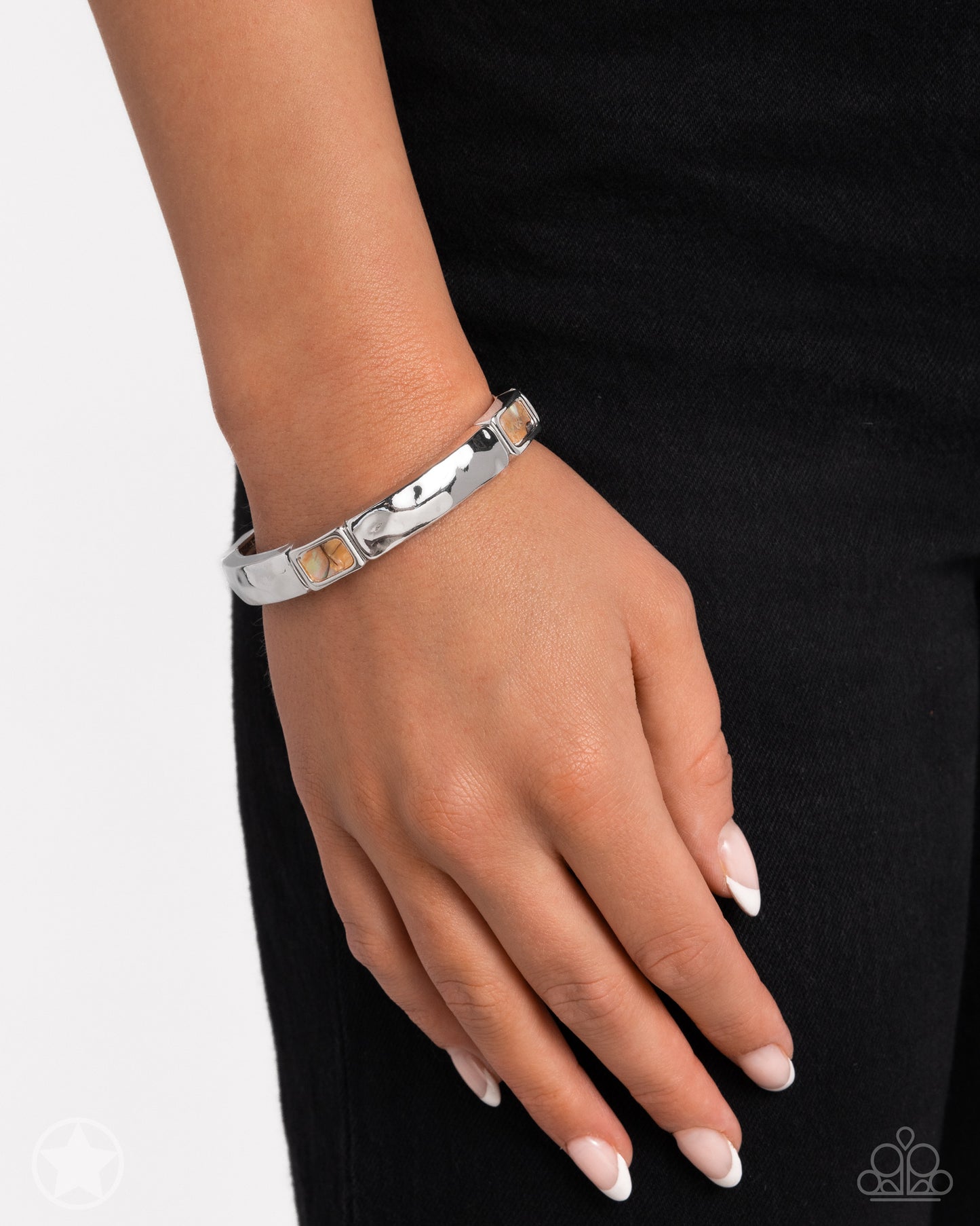 admirable-abalone-brown-p9se-bnxx-225xx