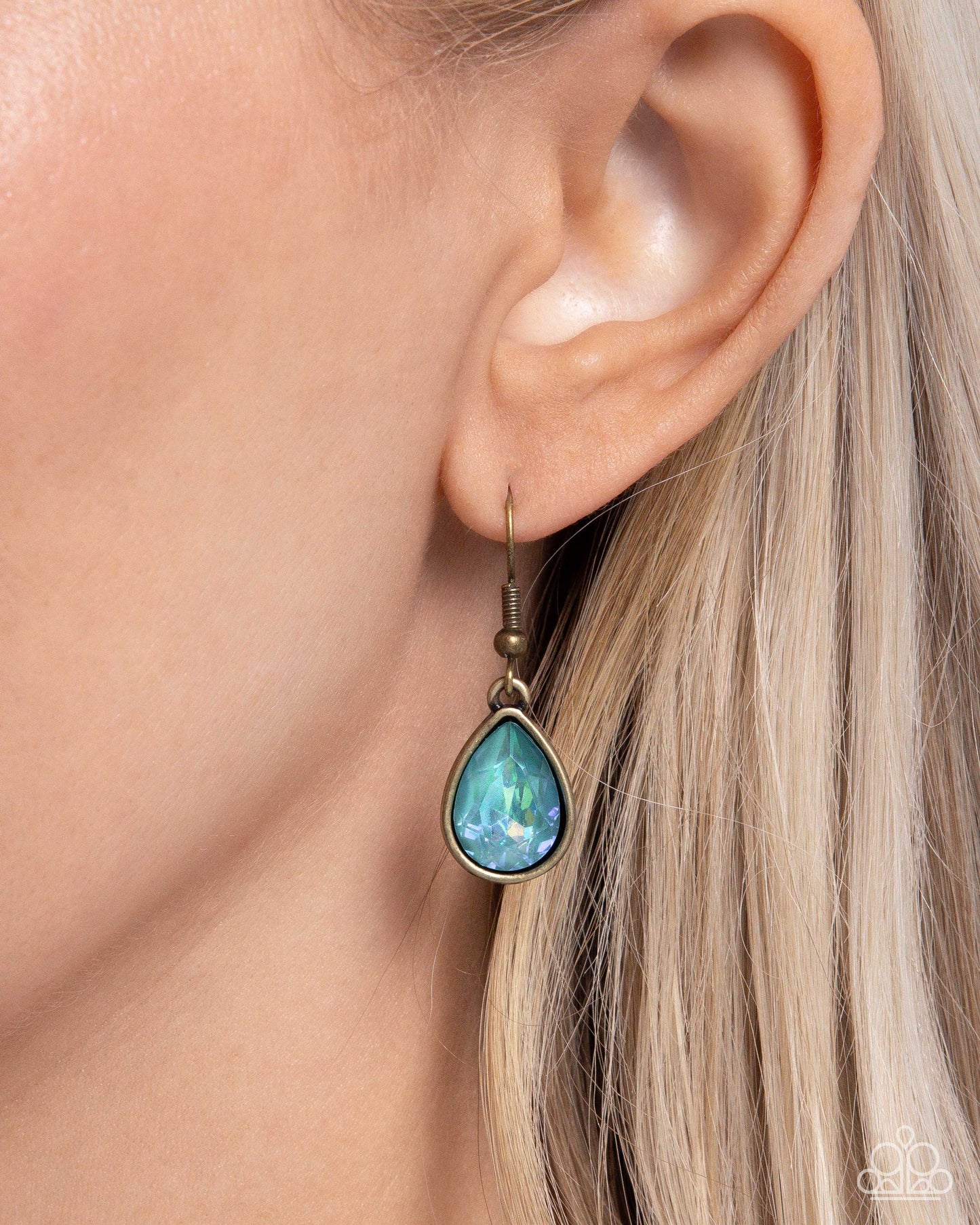 talented-teardrops-brass-p2st-brxx-139xx