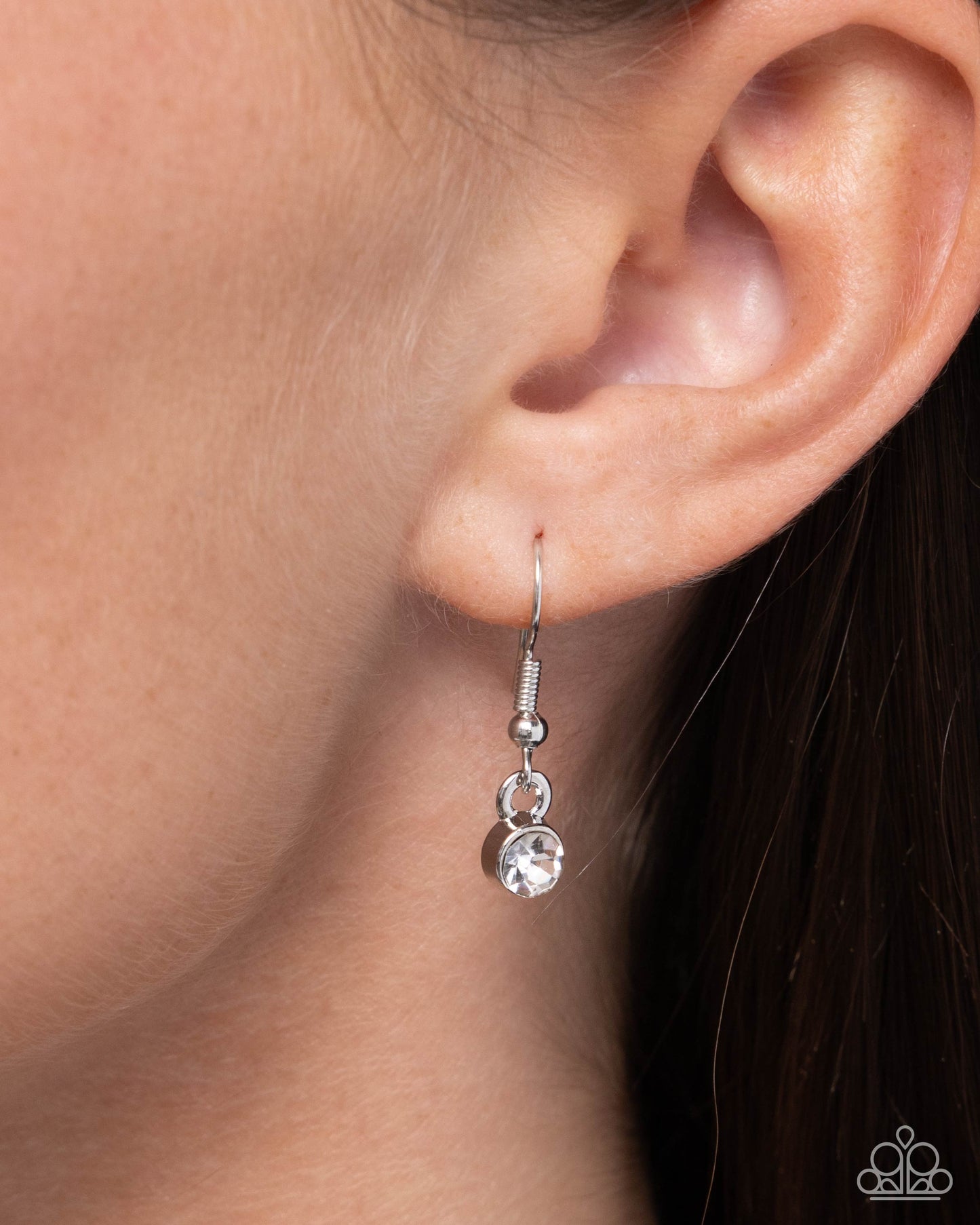 simple-street-white-p2re-wtxx-704xx