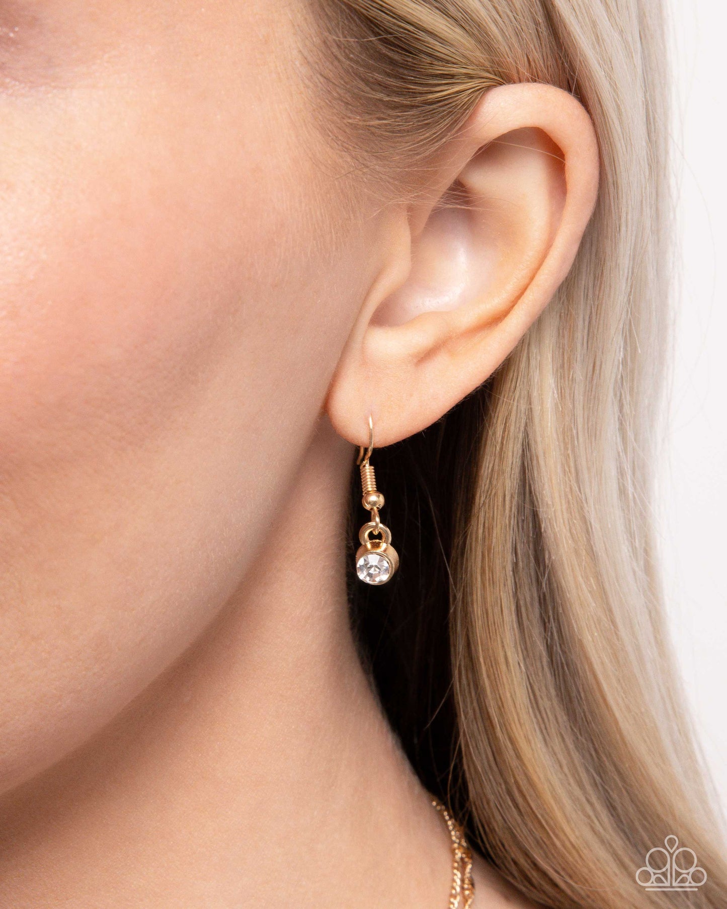 abstract-affection-gold-p2re-gdxx-514xx