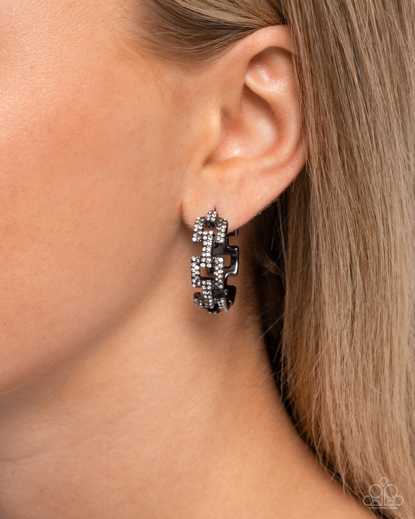 geometric-glimpse-black-p5ho-bkxx-287xx