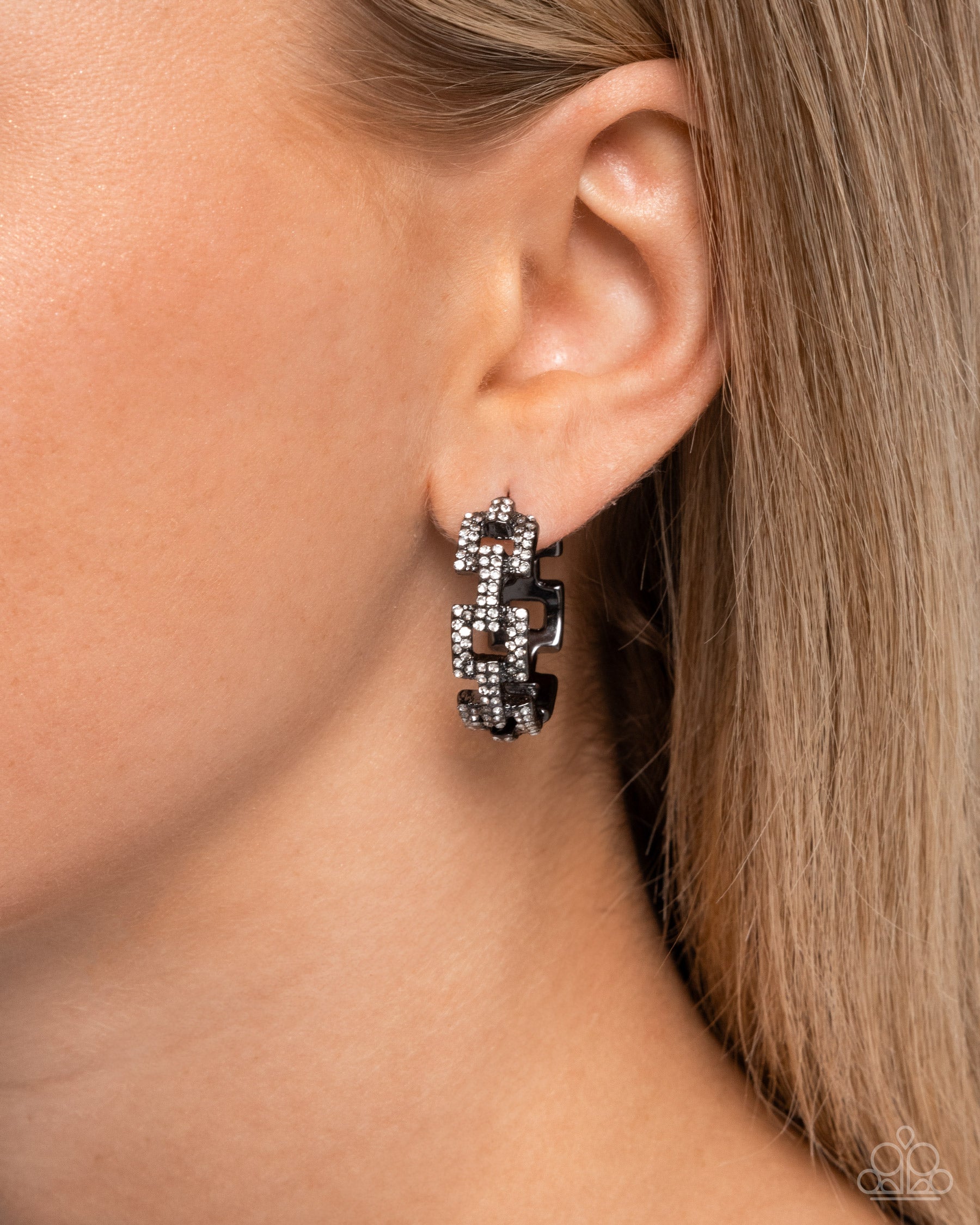 geometric-glimpse-black-p5ho-bkxx-287xx