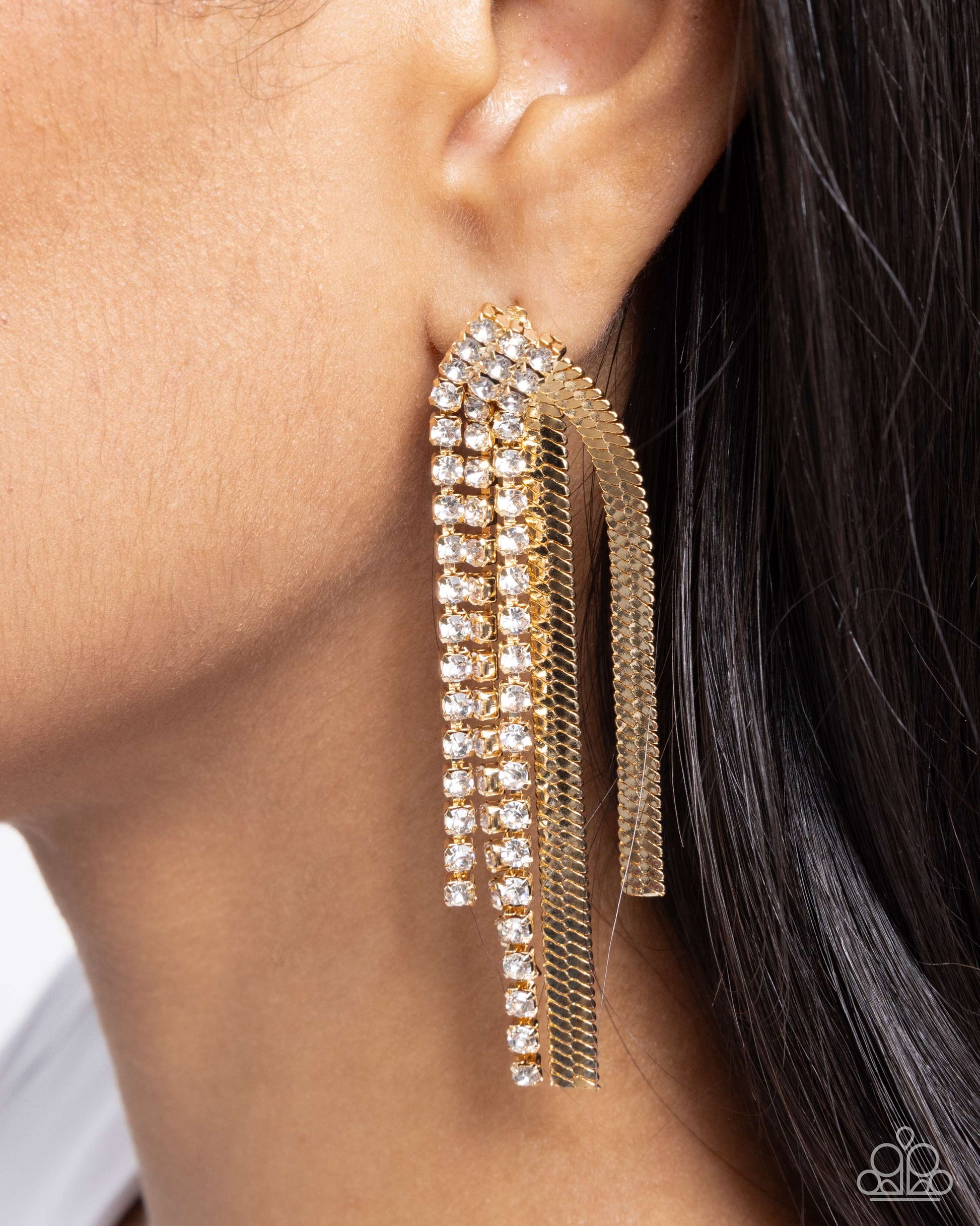 dramatic-downpour-gold-p5po-gdxx-338xx