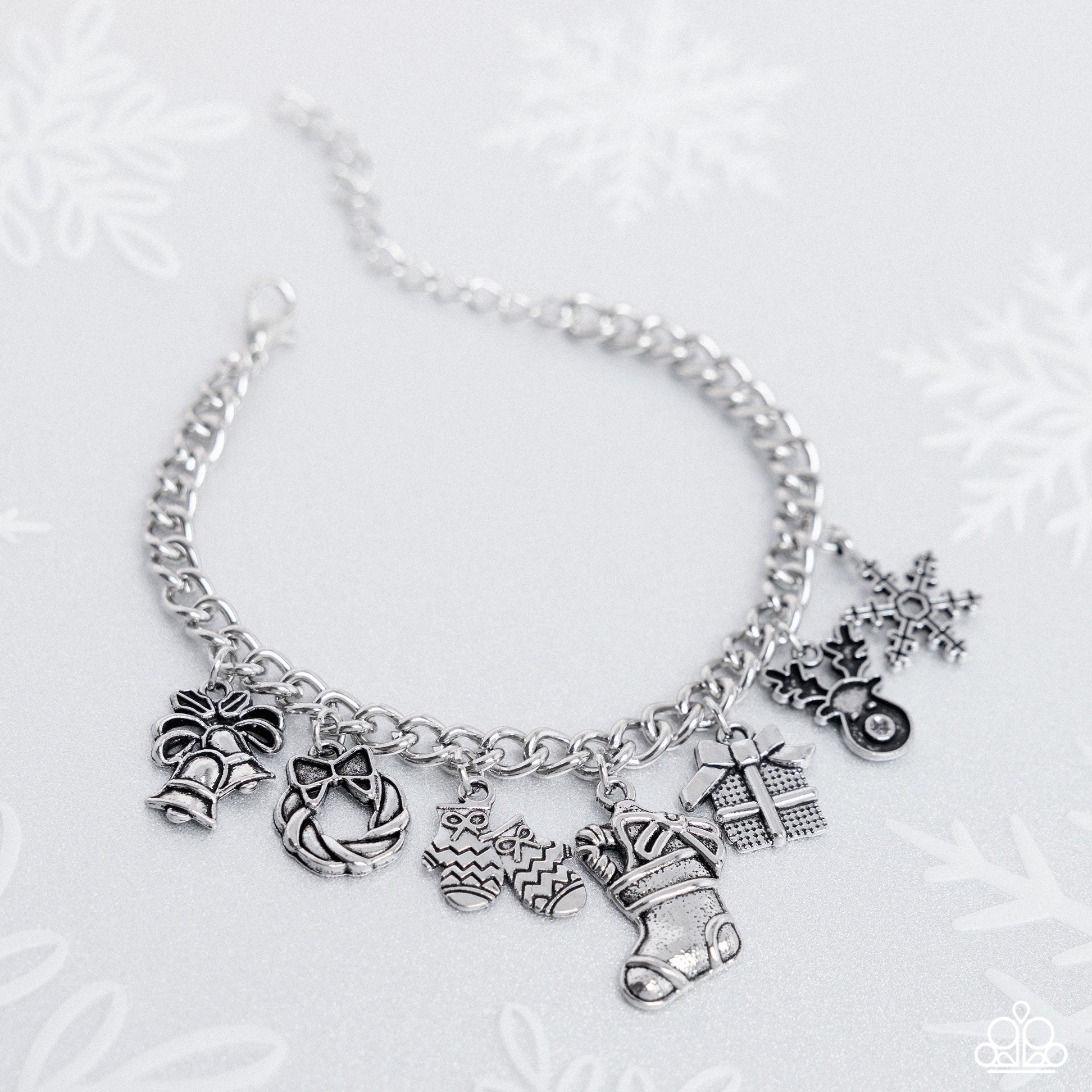 christmas-classics-silver-p9wh-svxx-266xx