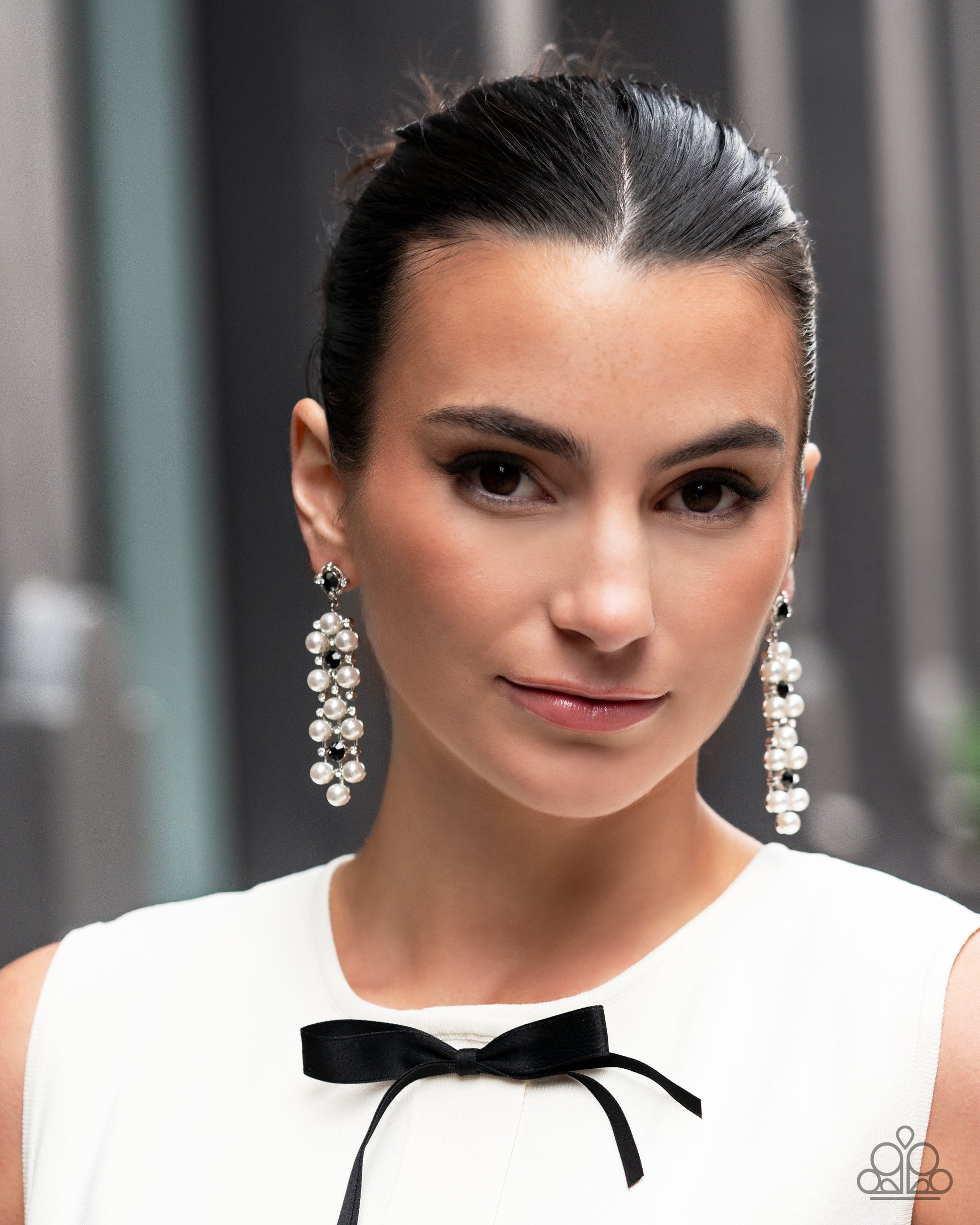 bewitching-beacon-black-p5po-bkxx-273xx