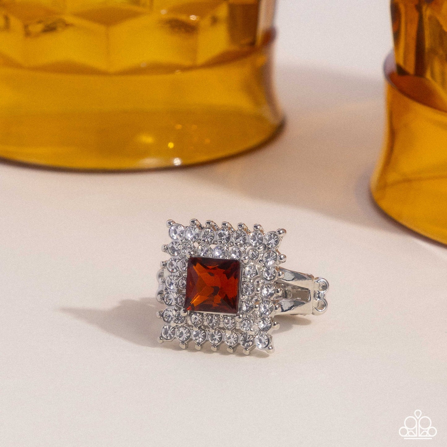 sovereign-square-brown-p4re-bnxx-219xx