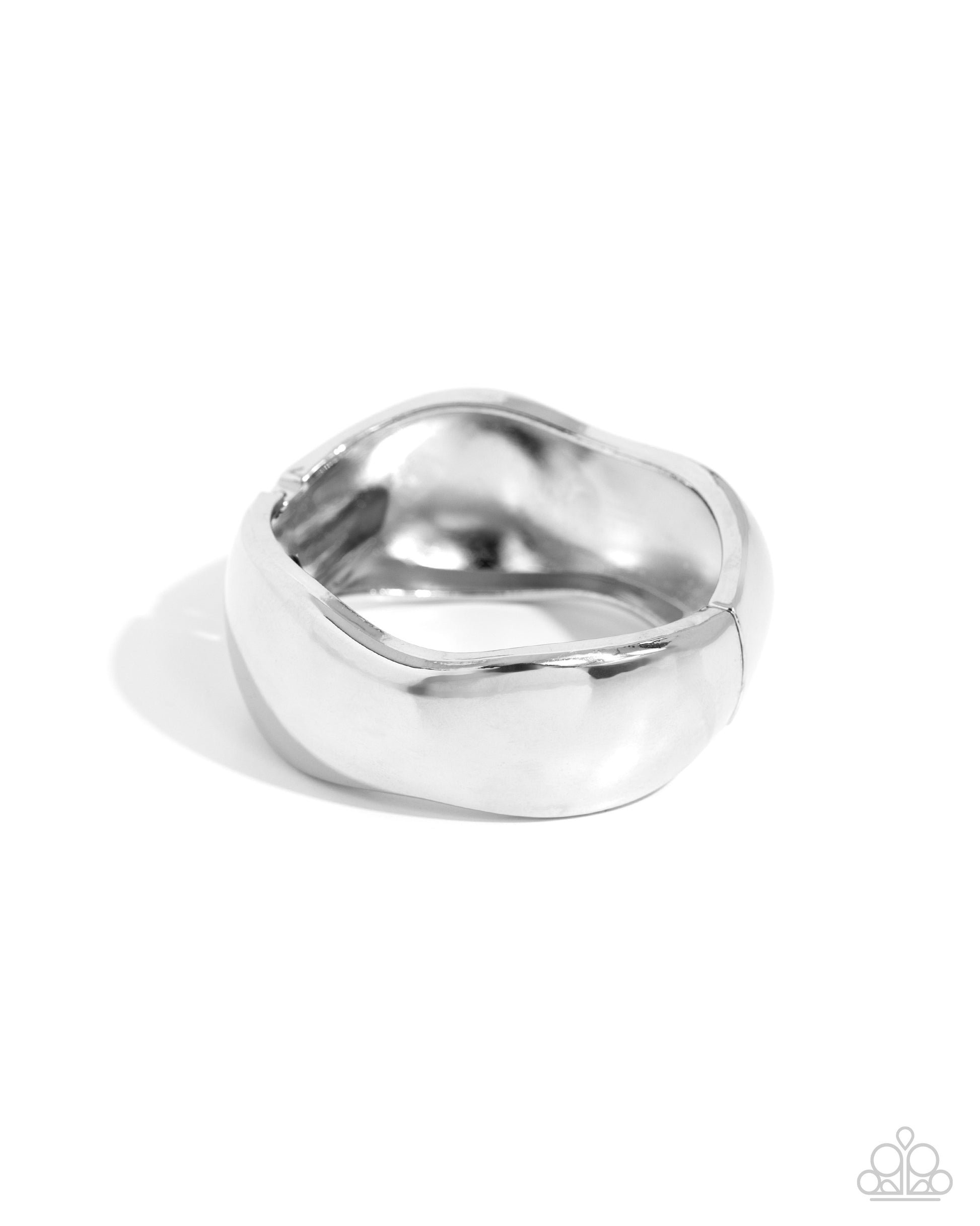 curved-confident-silver-p9ba-svxx-241xx