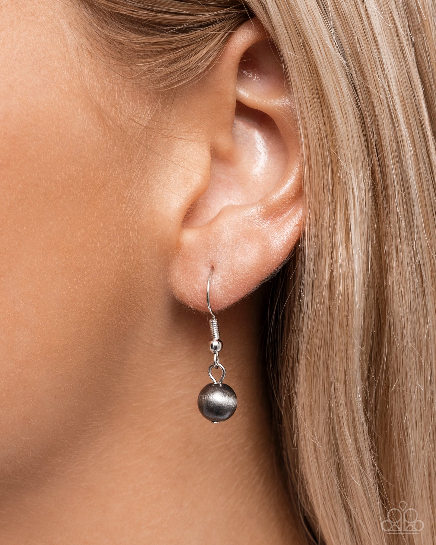 elongated-element-silver-p2se-svxx-206xx