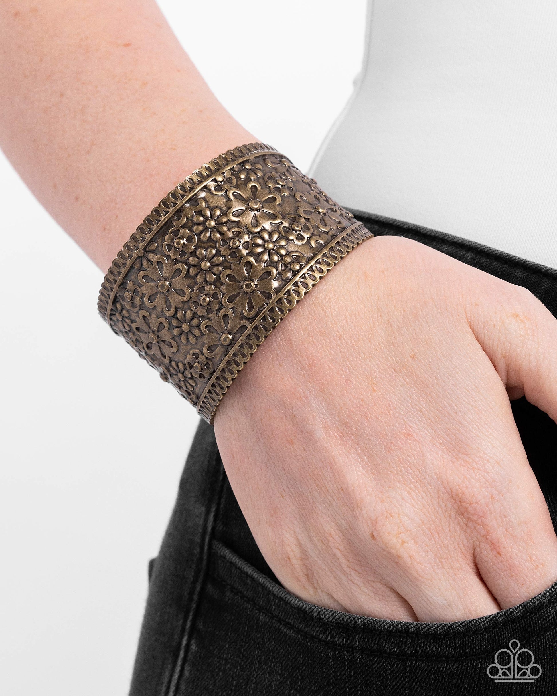 bouquet-garden-brass-p9ba-brxx-086xx