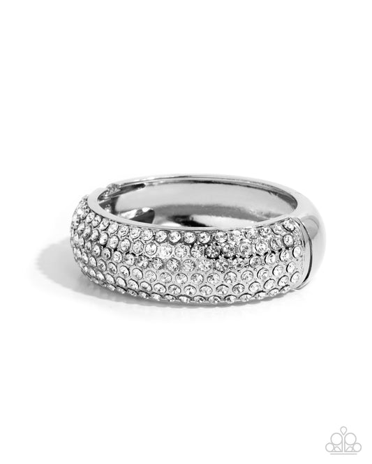 triumphant-twinkle-white-p9re-wtxx-649xx