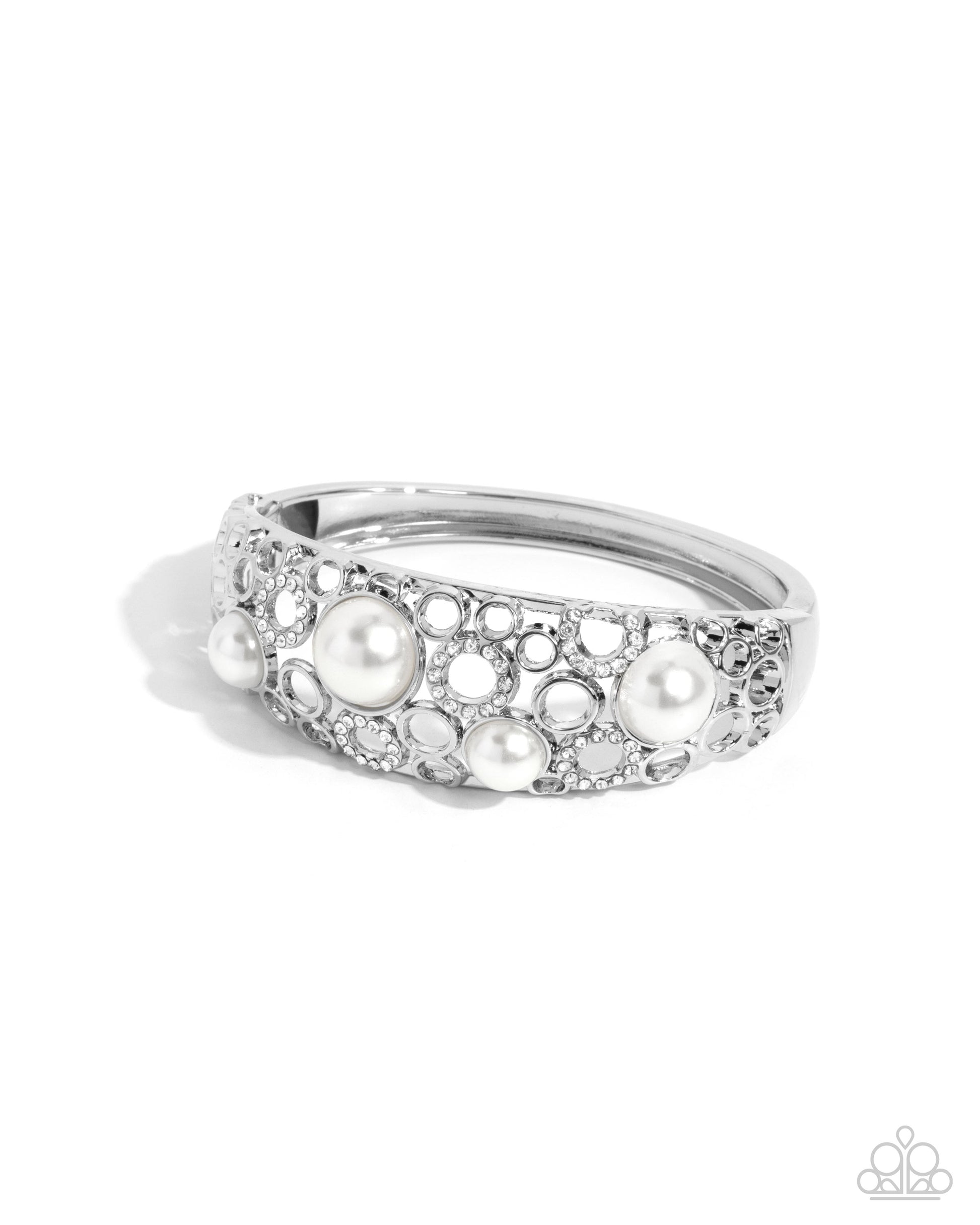 cultured-confidence-white-p9re-wtxx-607xx