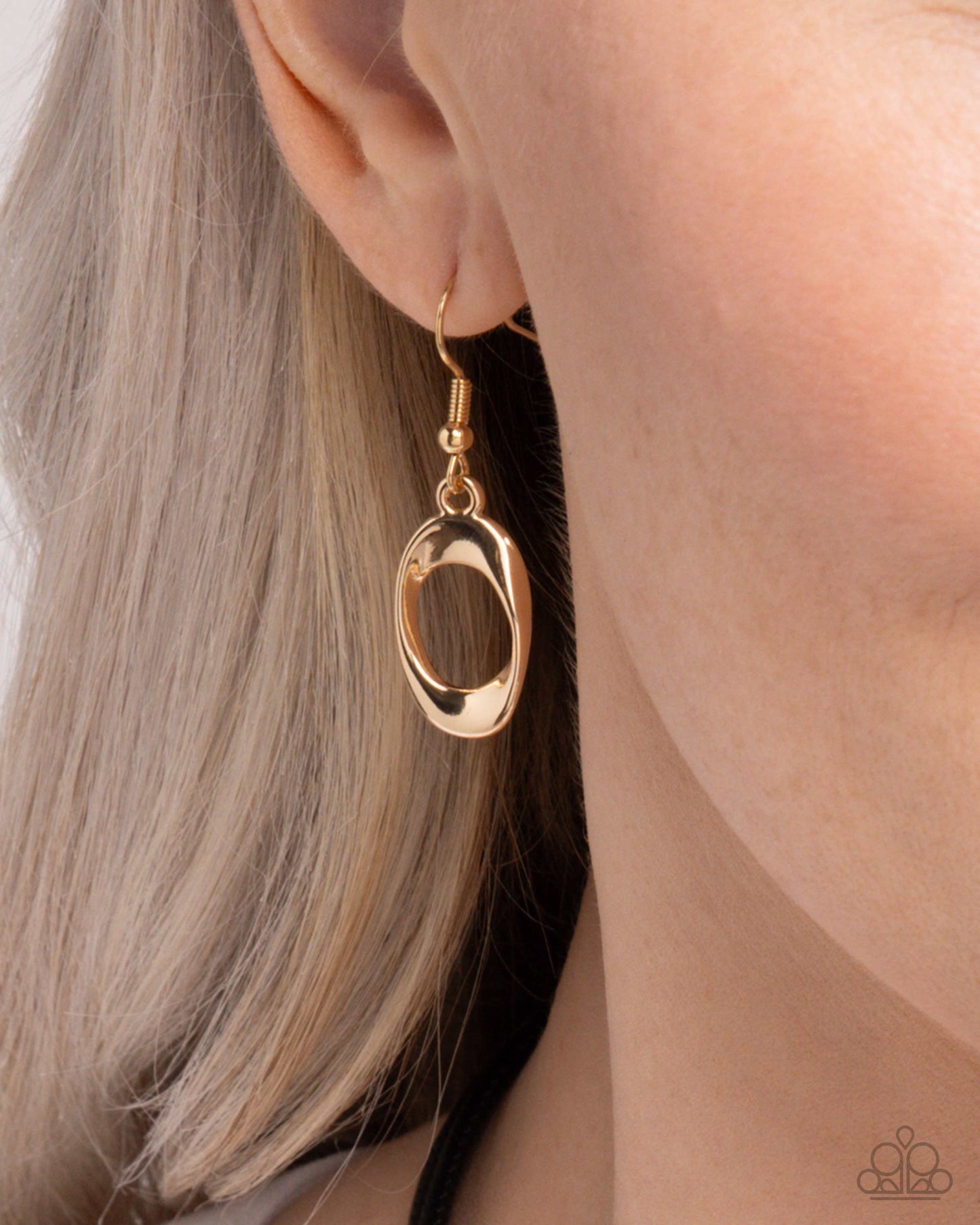 apprehensive-accent-gold-p2se-gdxx-153xx