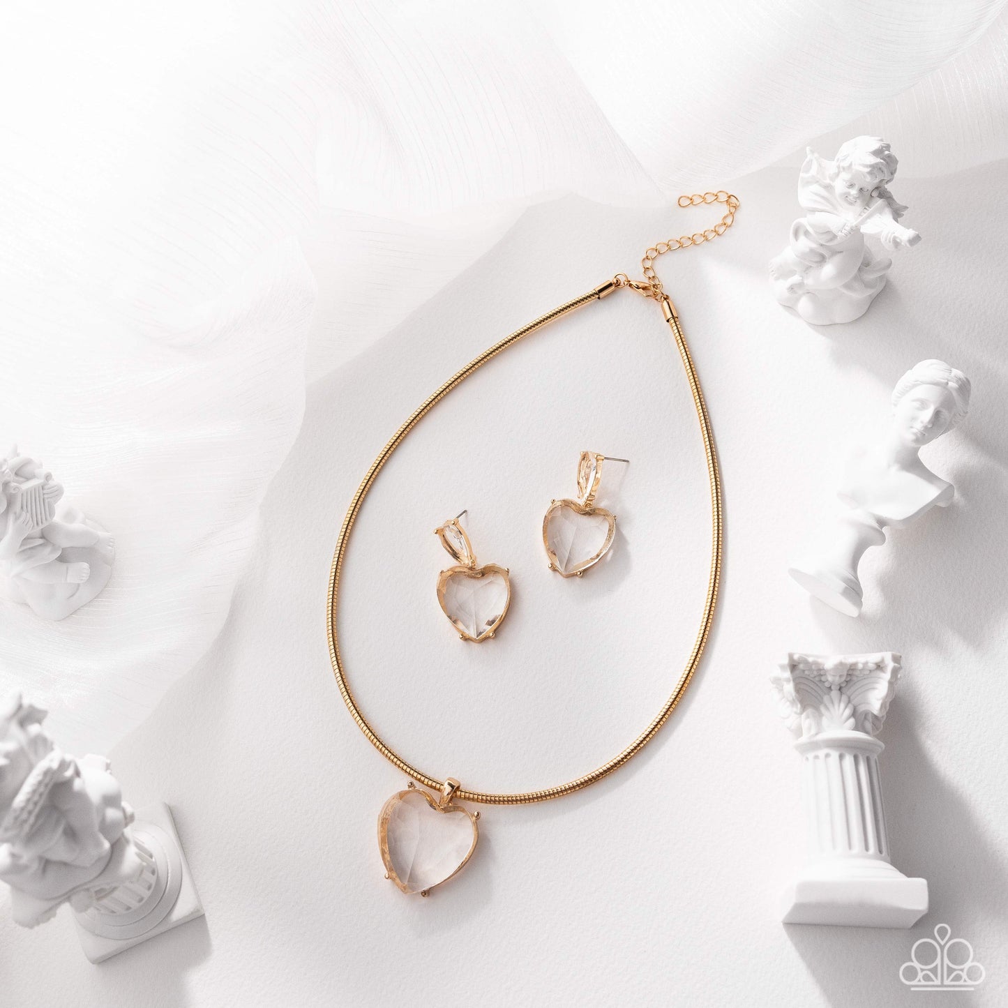 glimpses-of-malibu-complete-look-771-gm-1025