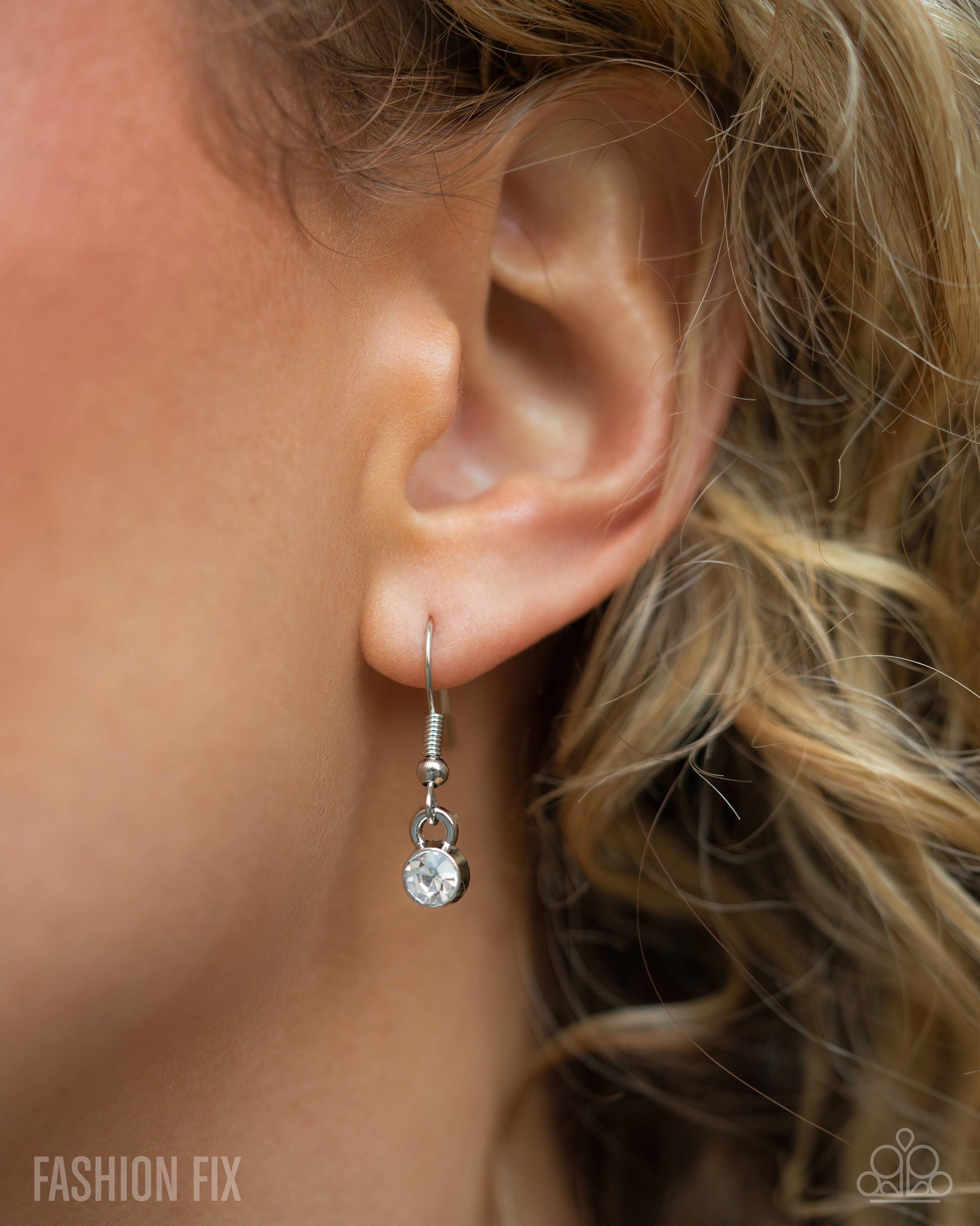 adorably-amped-up-white-p2in-wtxx-055is