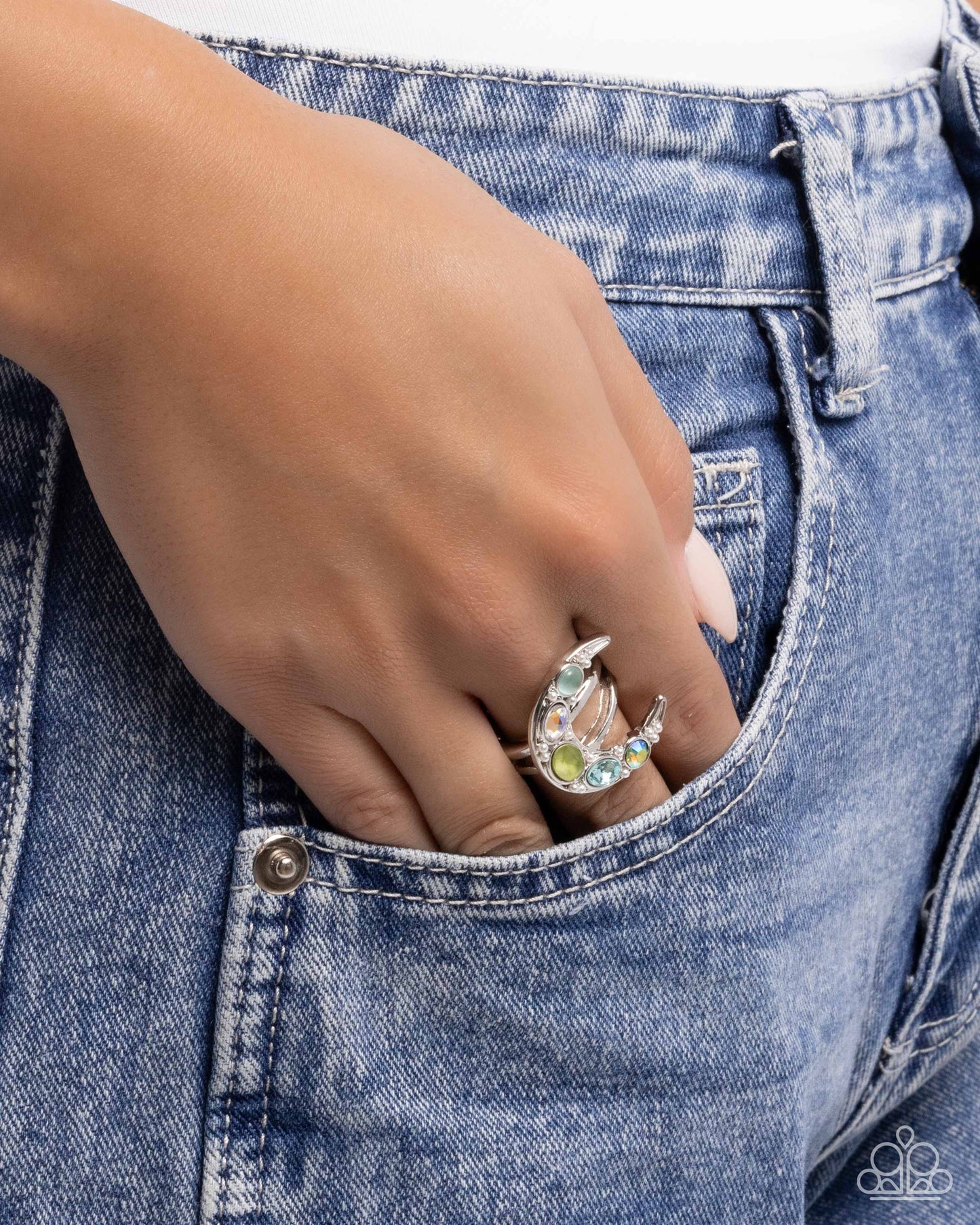 lunar-leader-green-p4re-grxx-225xx