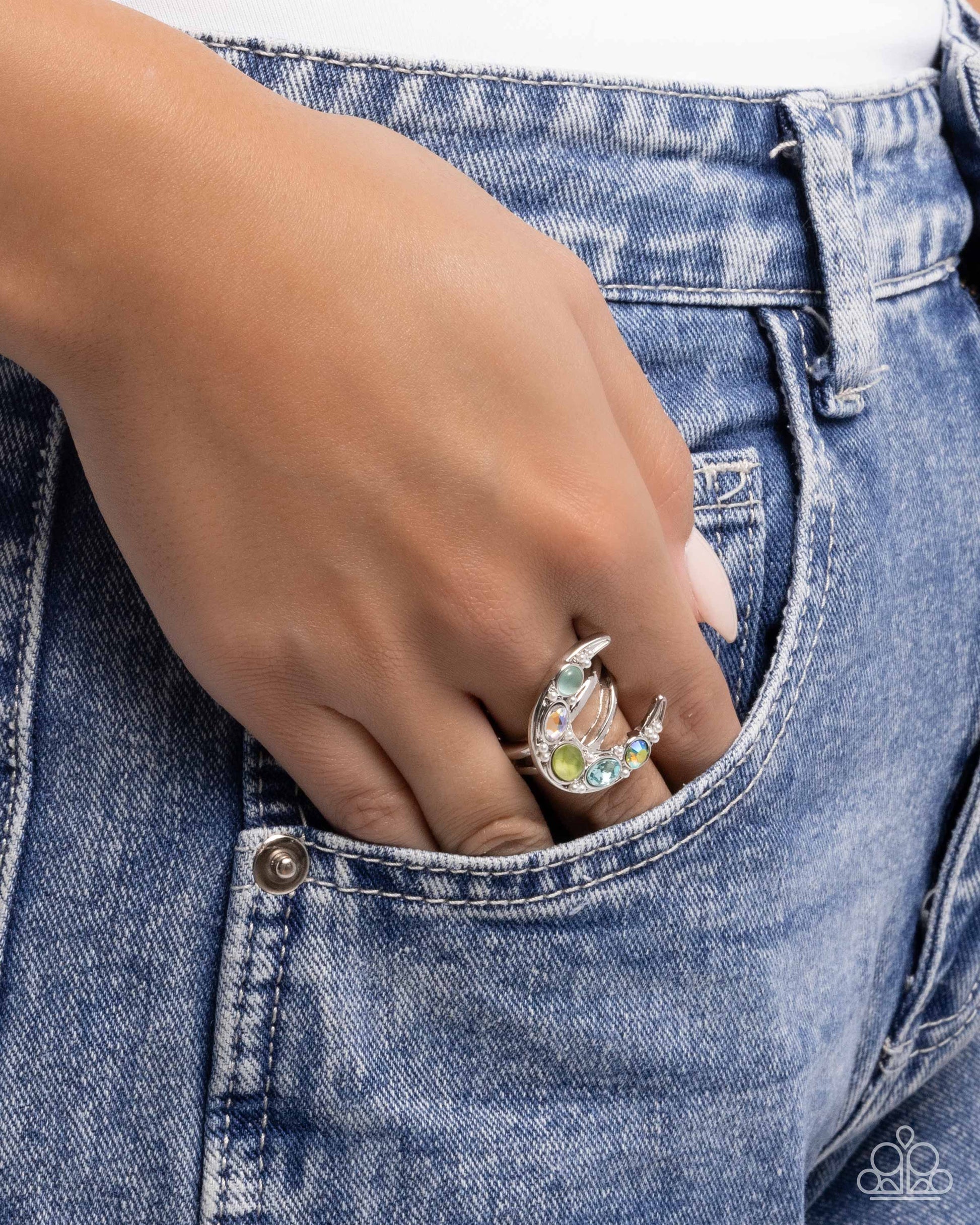 lunar-leader-green-p4re-grxx-225xx