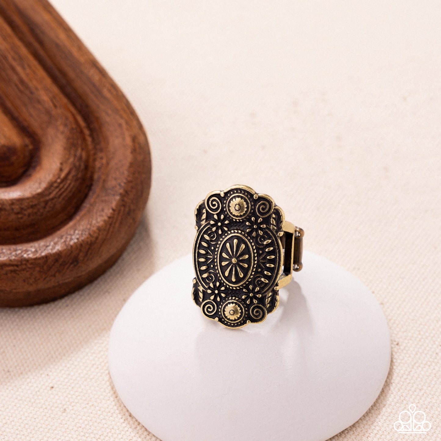 frenetic-frame-brass-p4se-brxx-105xx