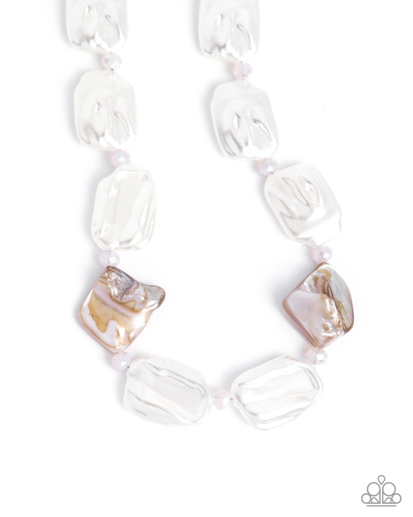 crimped-collage-white-p2se-wtxx-338xx