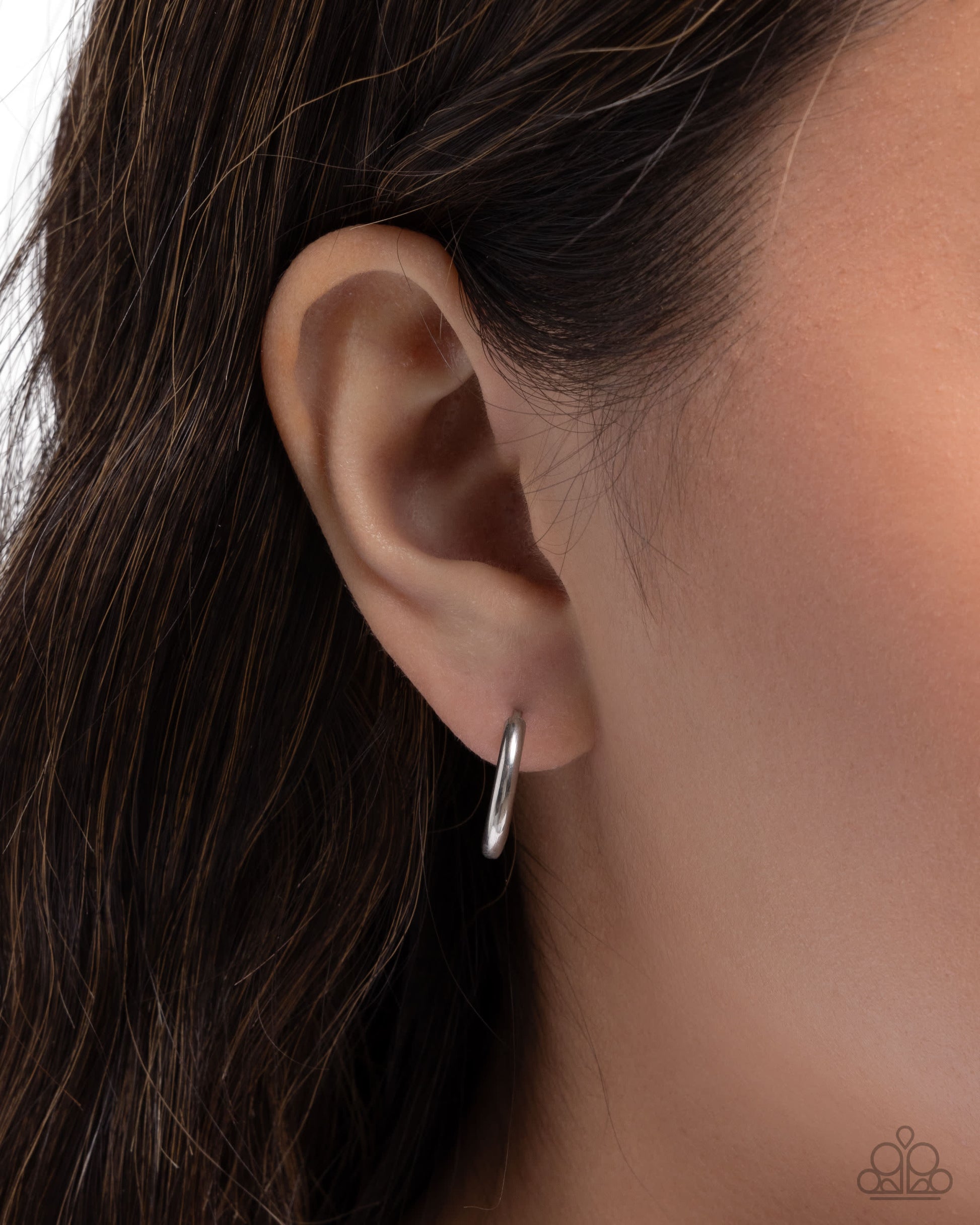 stainless-spell-silver-p5ho-svxx-458xx