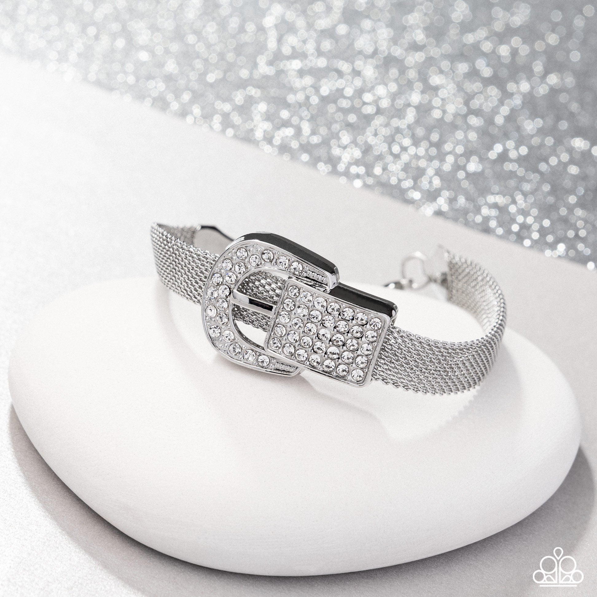 boldly-buckled-white-p9ed-wtxx-068xx