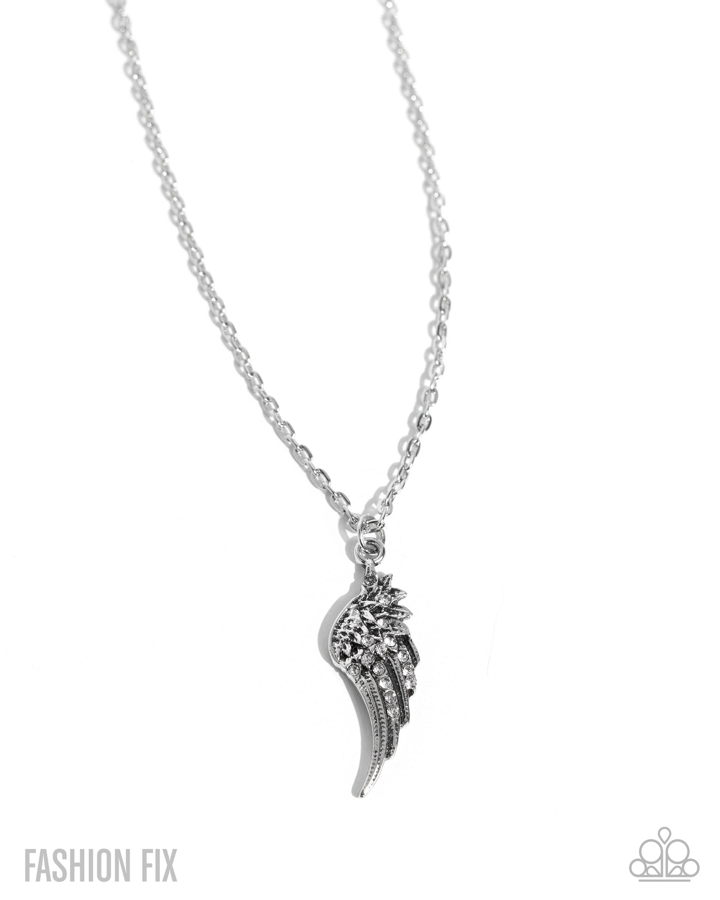 notorious-nomad-white-p2re-wtxx-758kl