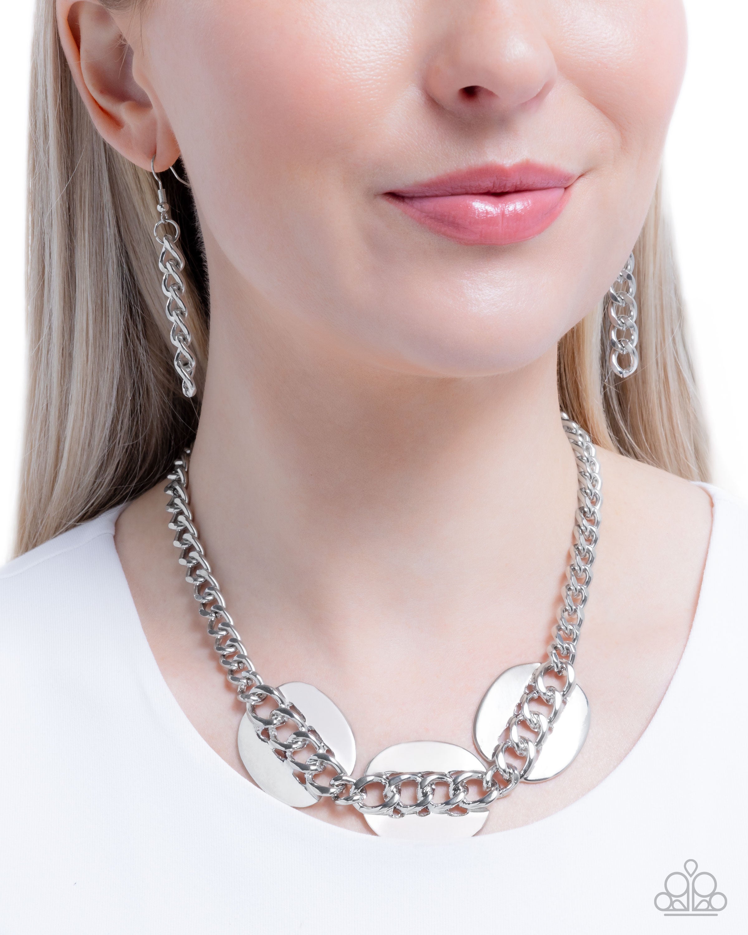 Ordered 6/23* Paparazzi ♥ Solid Skillset - Silver ♥ Necklace