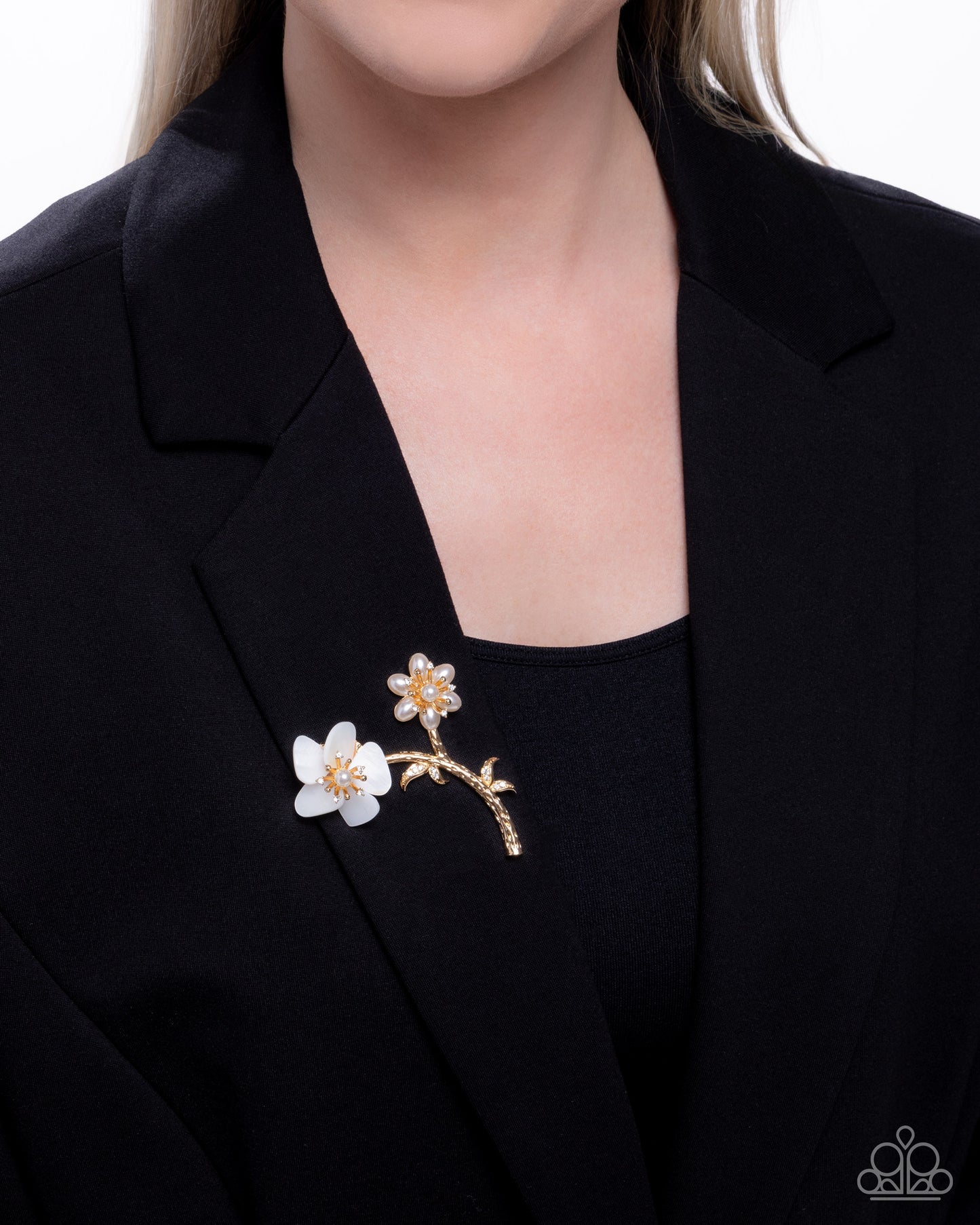 blooming-boutonniere-gold-p7br-gdxx-023xx