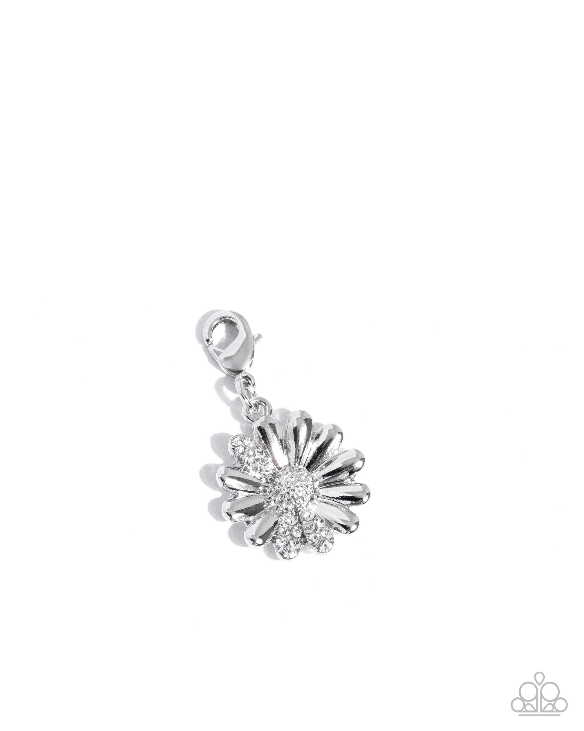 matriarch-moment-white-p9cb-wtxx-082xx