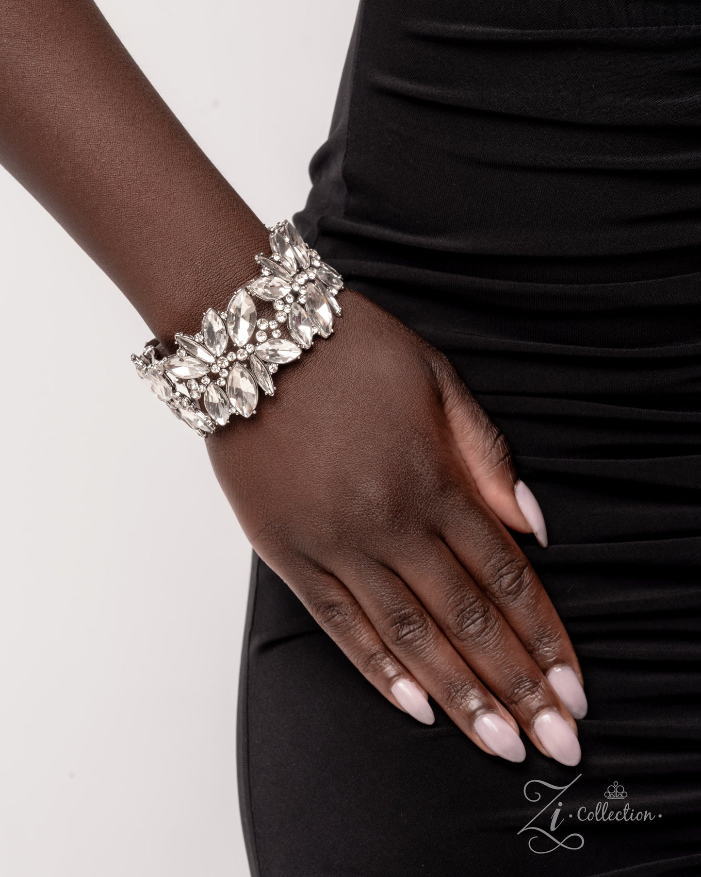 composed-charm-white-z2523