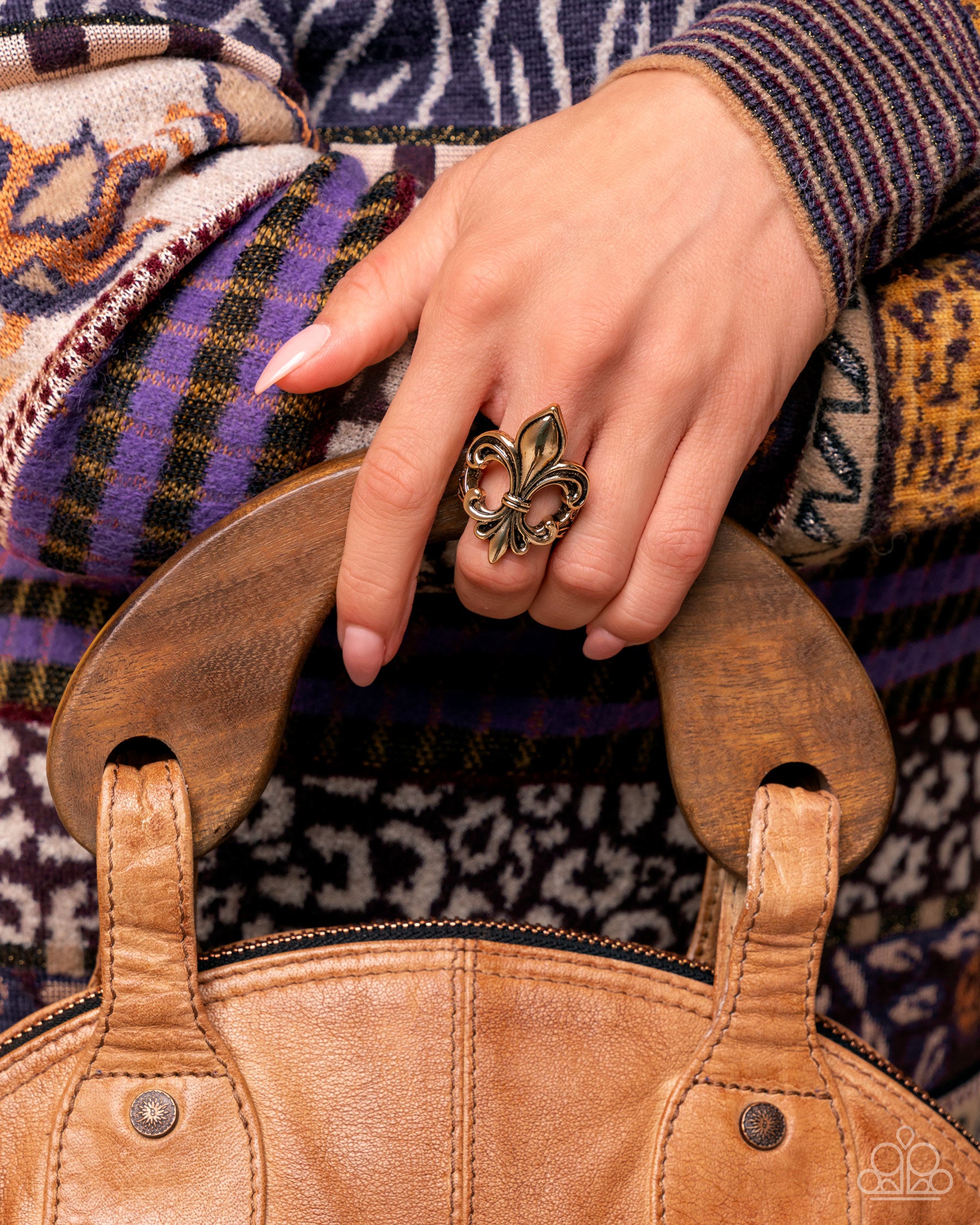 fleur-de-lis-gold-p4wh-gdxx-138xx