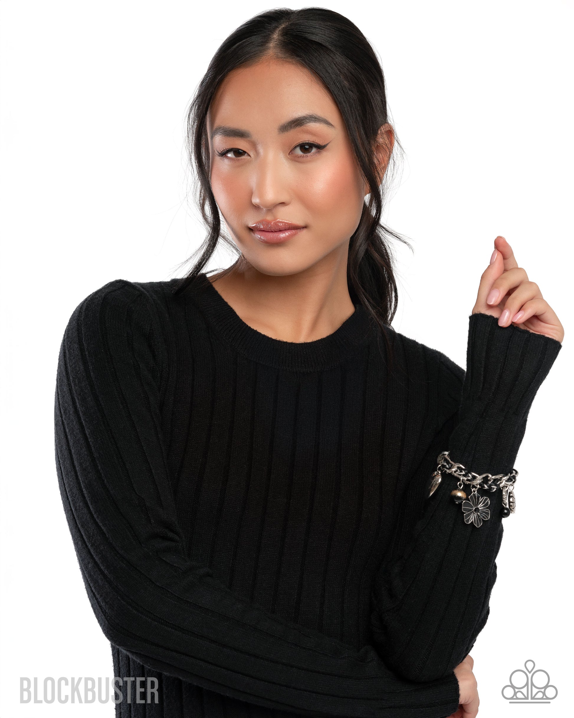 equally-enchanted-black-p9st-bkxx-039xx