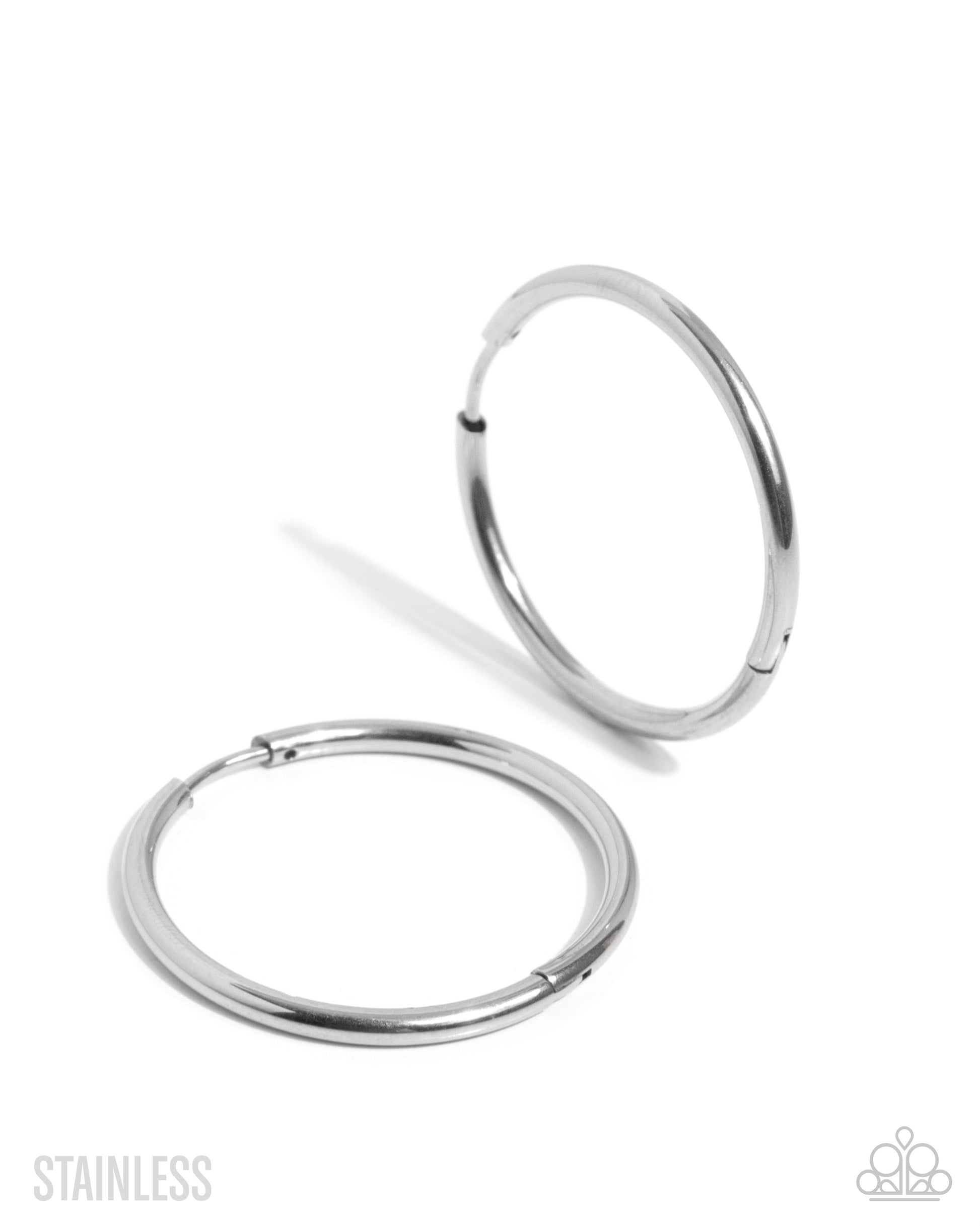 surmounting-sheen-silver-p5ho-svxx-472xx