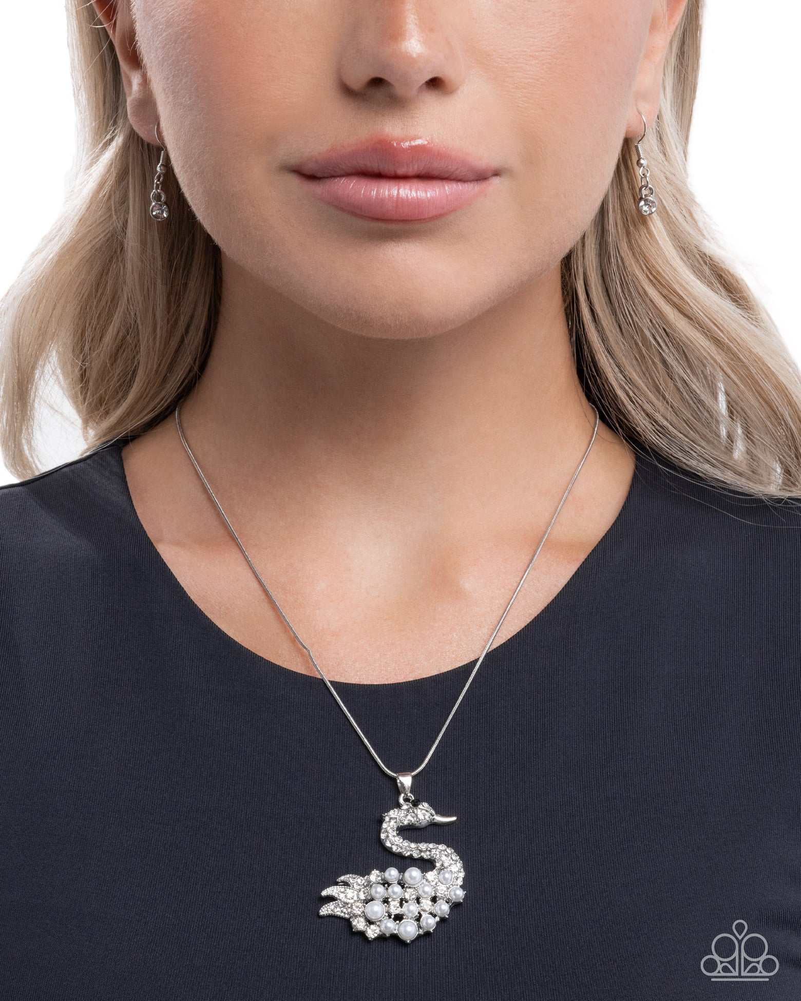 swan-shimmer-white-p2re-wtxx-774xx