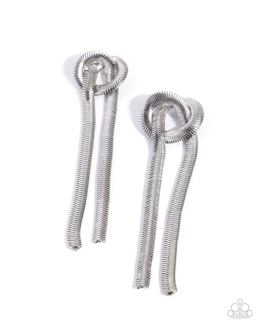 twisted-tale-silver-p5po-svxx-360xx